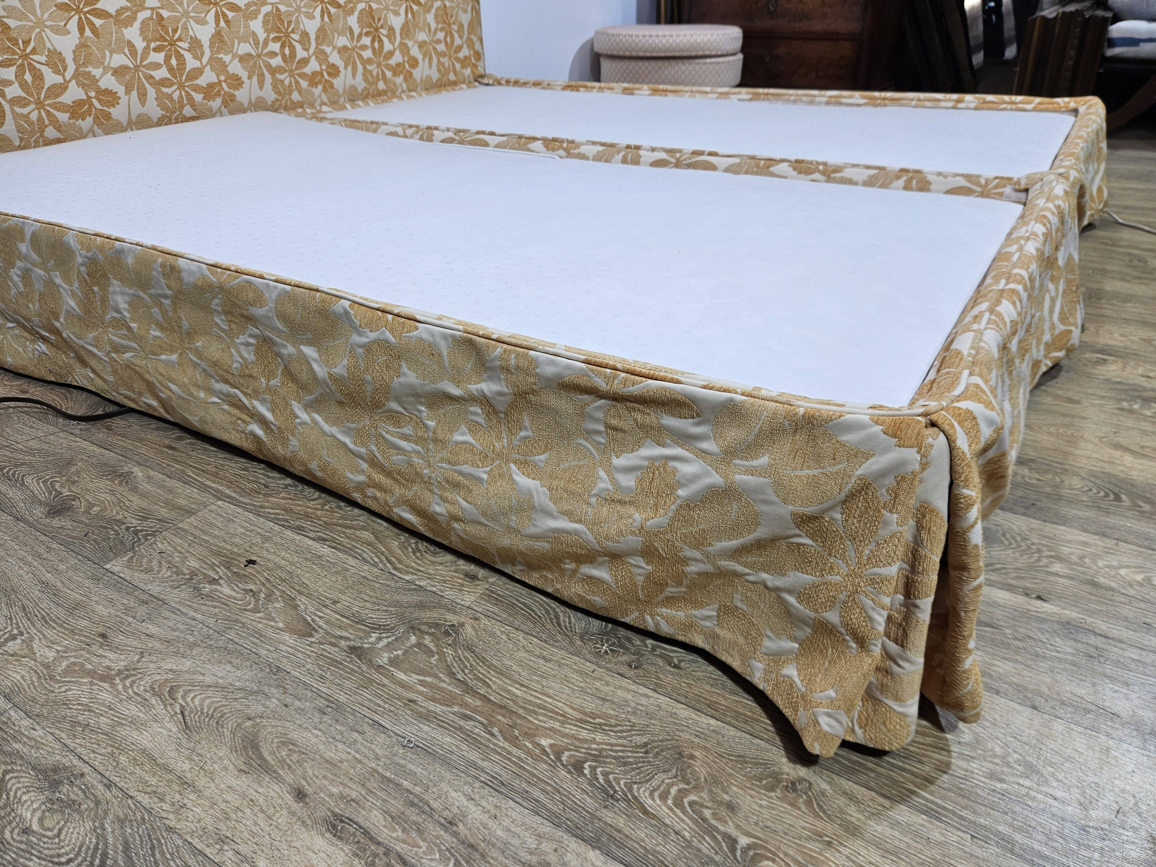 Exclusive Dual electric bed 200 cm x 200 cm - Vintage Gold 1970s.
