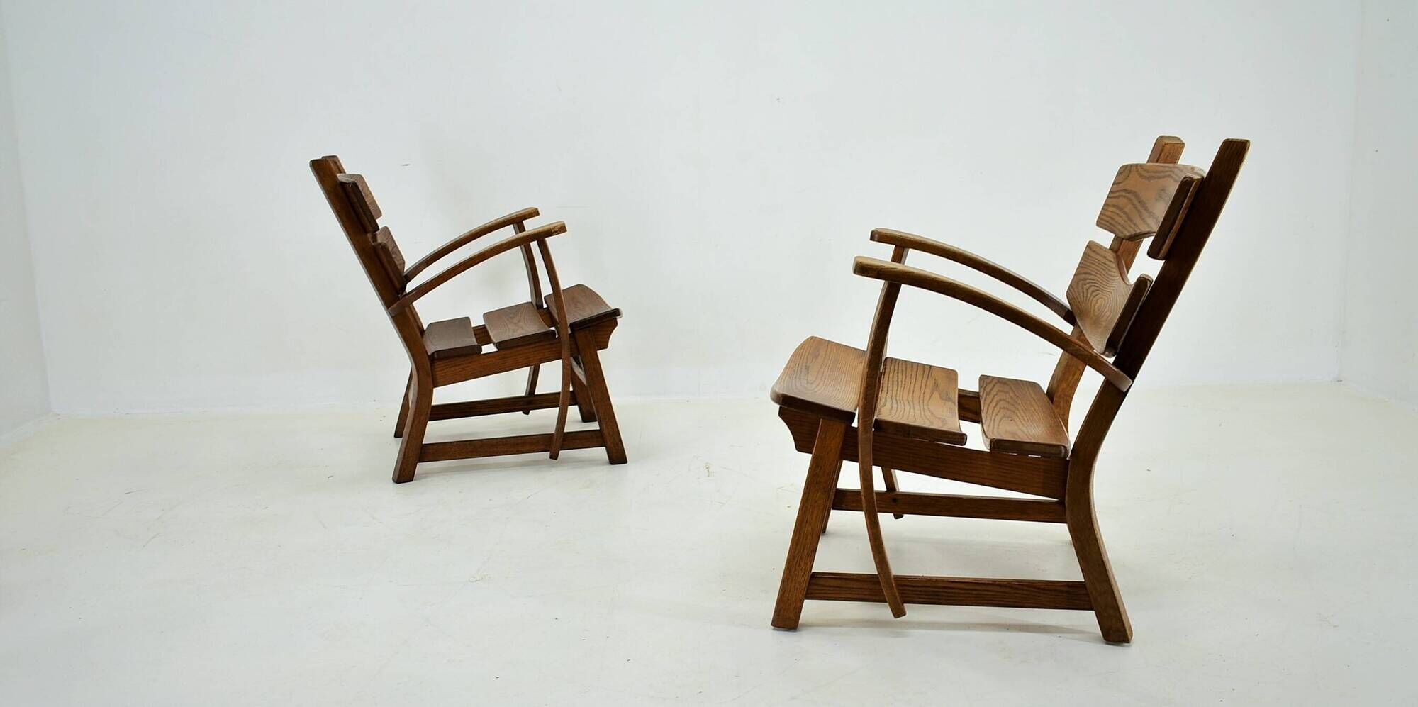 Paire de fauteuils lounge brutalistes en chêne massif par Dittmann & Co., 1970s