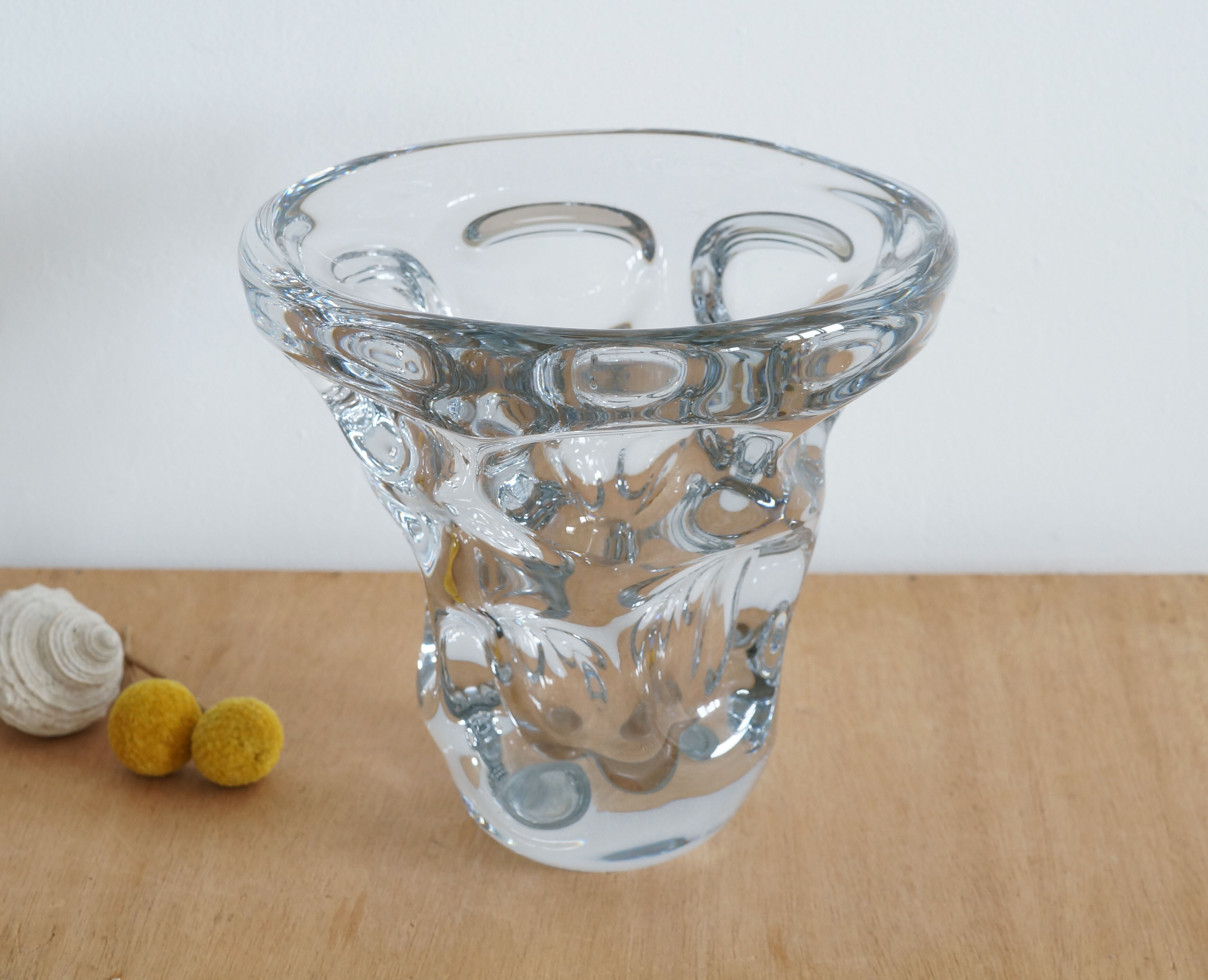 Thick crystal vase