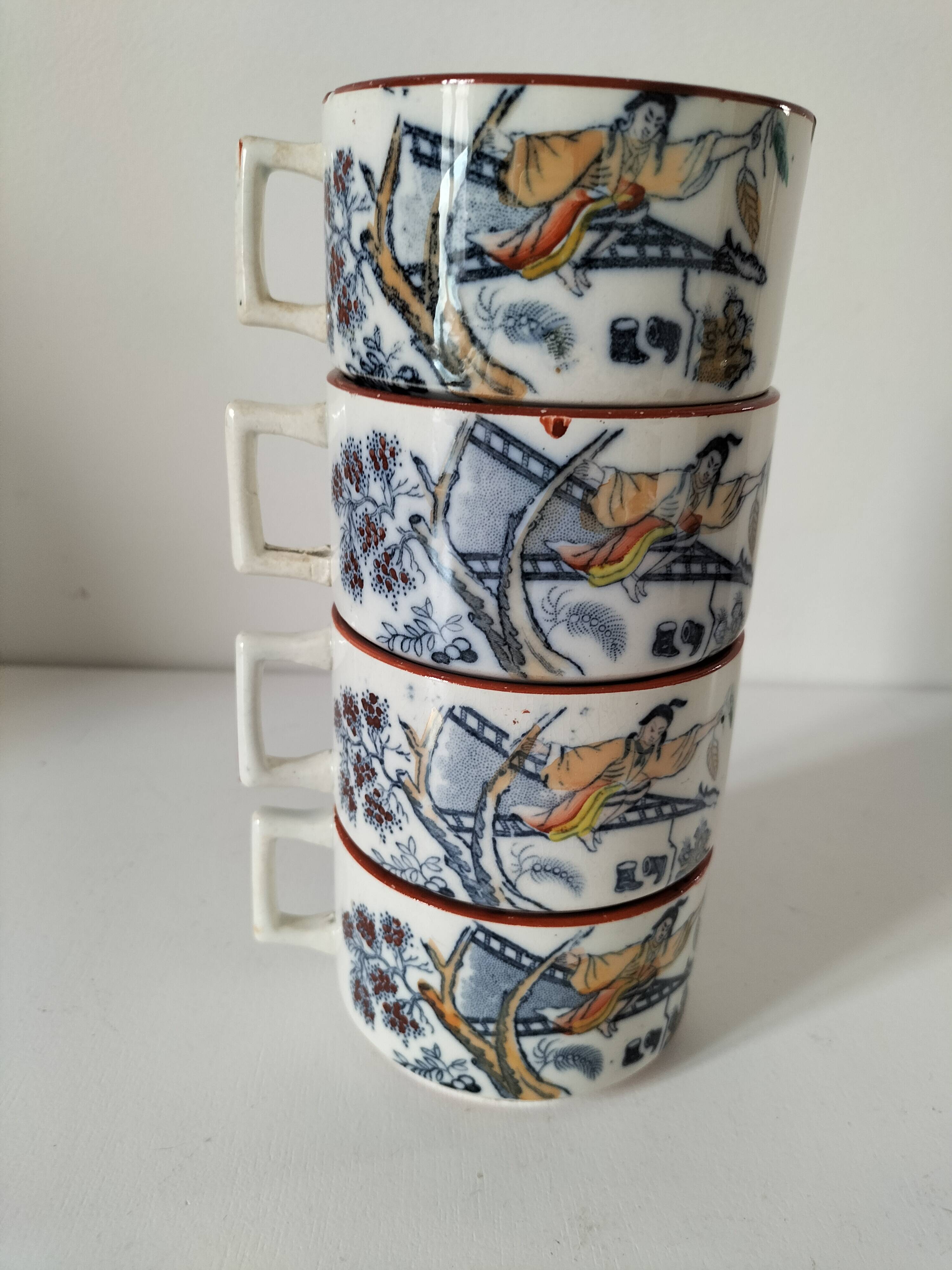 Ensemble de 4 tasses à bouillon Digoin & Sarreguemines, décor Timor