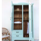 Armoire parisienne