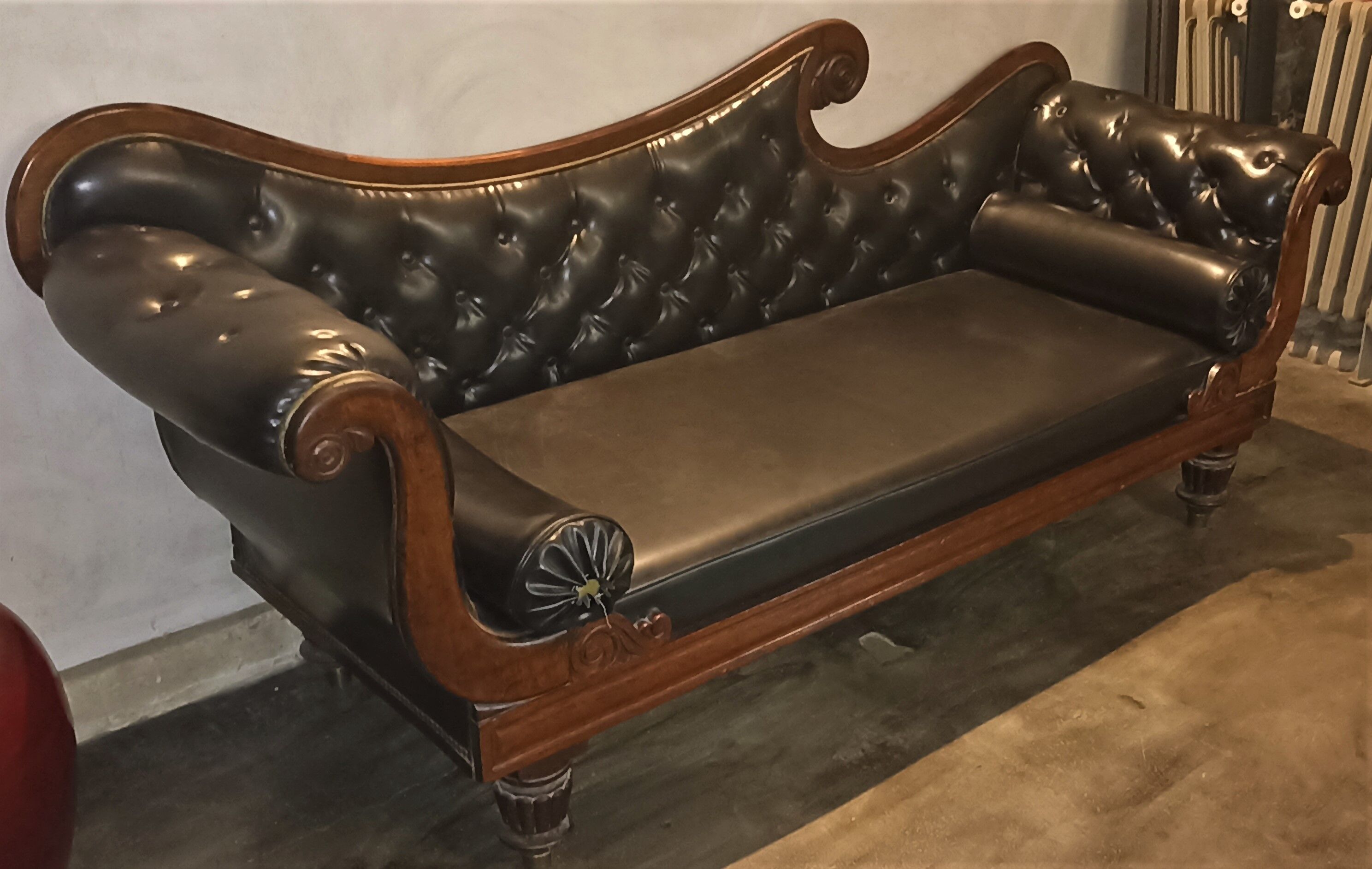 Récamier sofa 1850 period upholstered leather