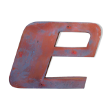 Letter to sign vintage metal 'E '.