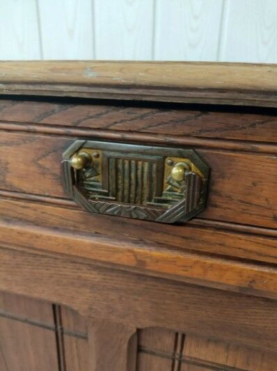Parisian solid oak buffet