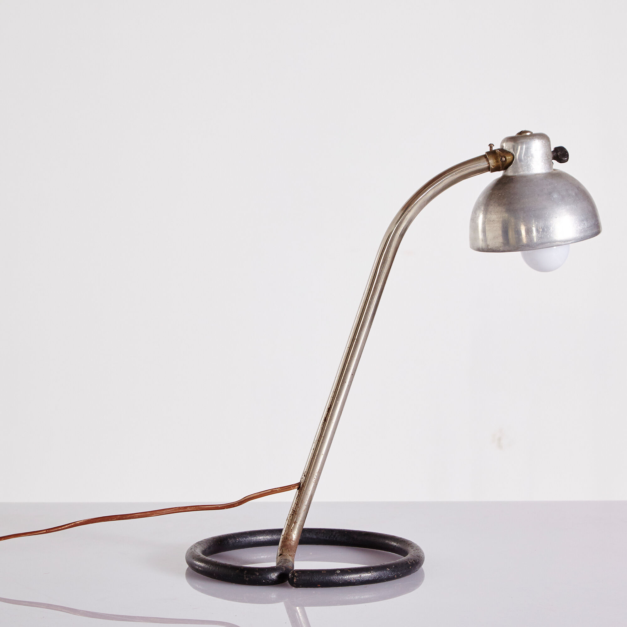 Workshop lamp