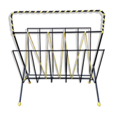 Magazine rack black and yellow lanyards