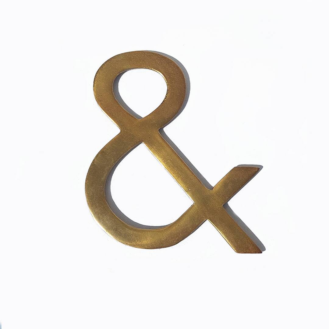Ampersand trivet