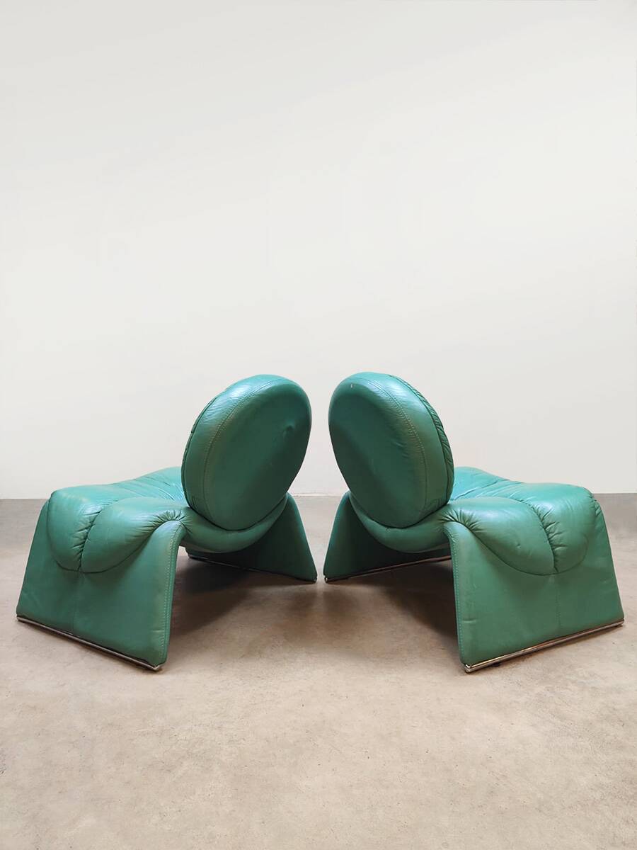 Vintage Italian design Calypso lounge chairs turquoise Vittorio Introine Saporiti