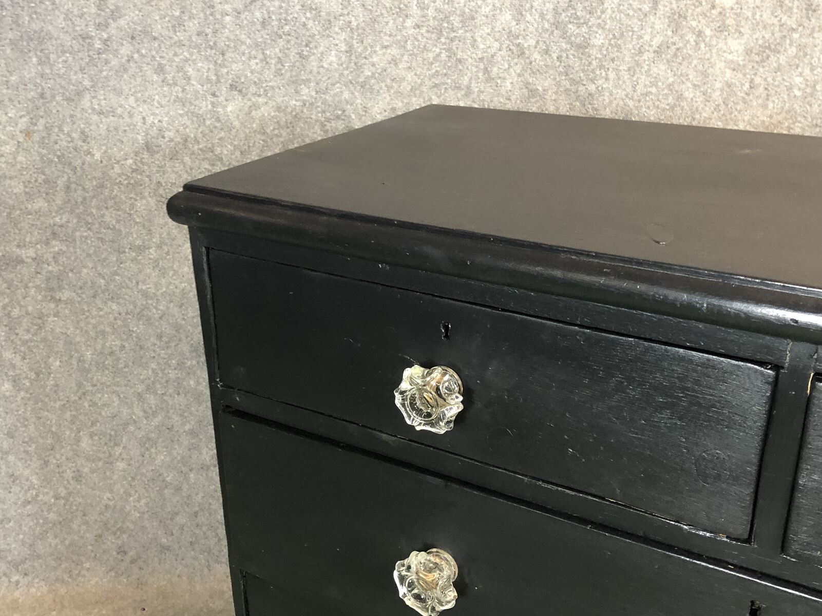 19th century victorian chest of drawers