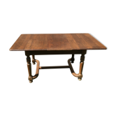 Extendable oak table
