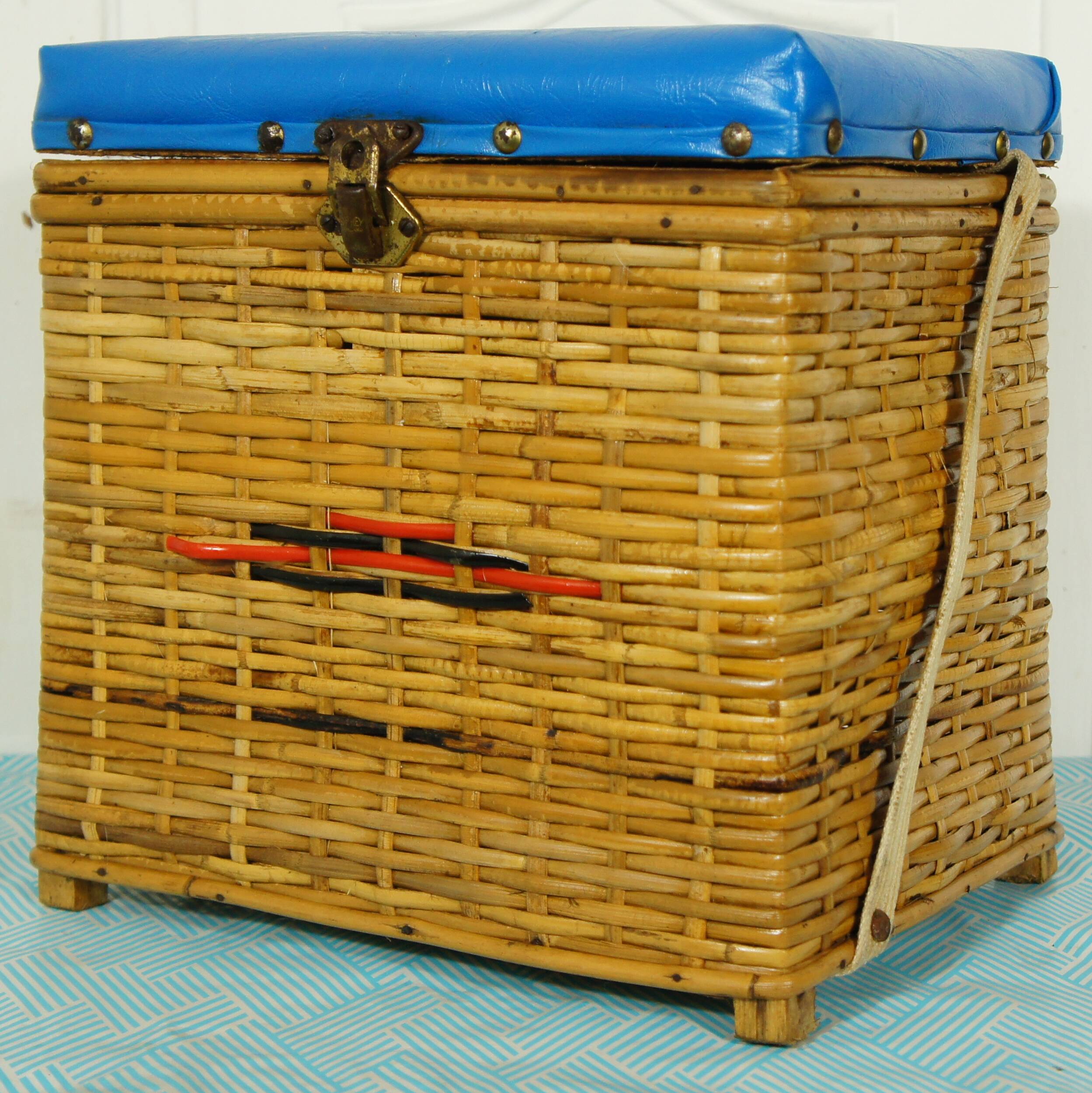 Rattan chest stool Cheney England 1960