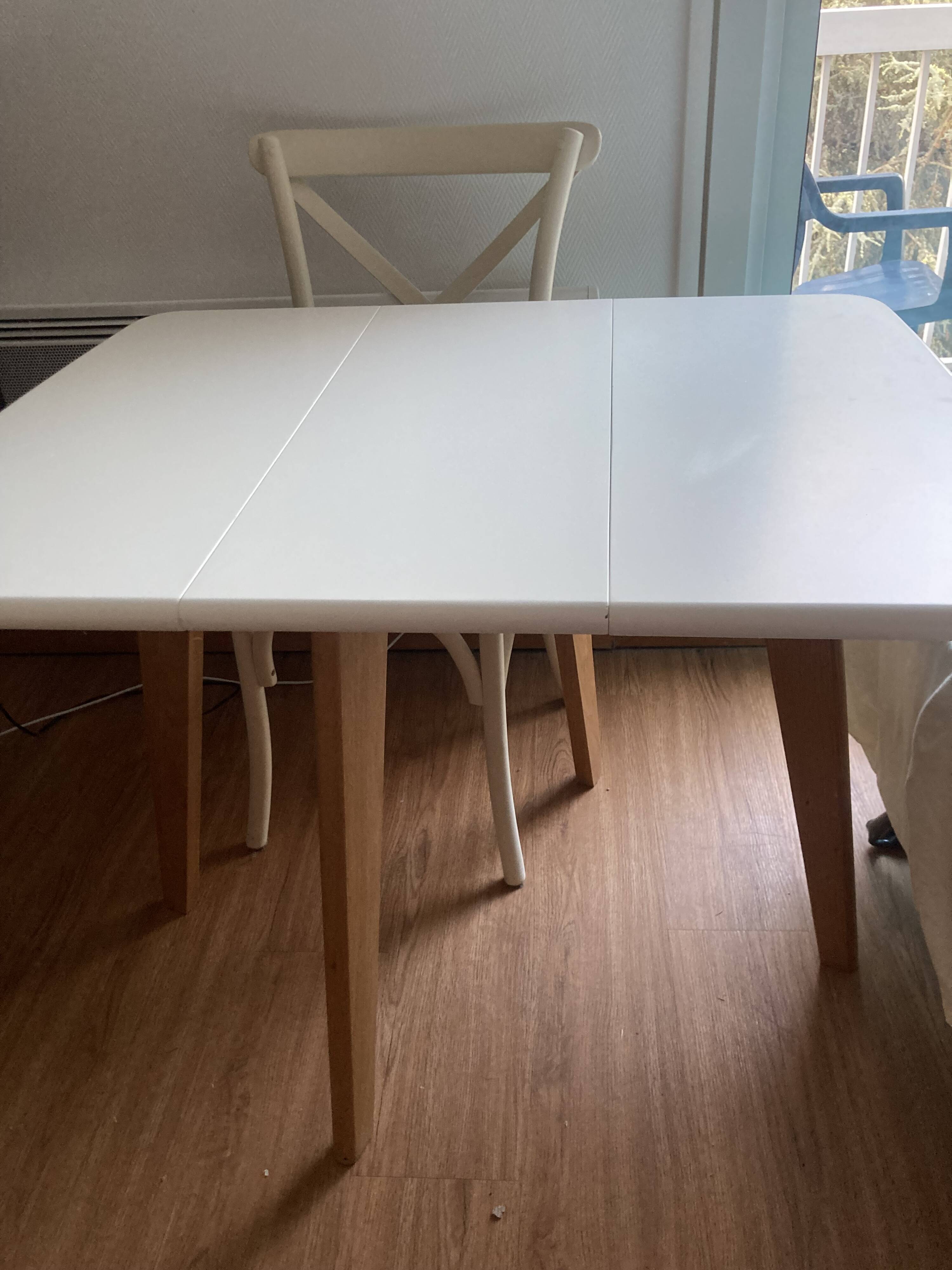 Table and console for the living room, modular dining room made.com