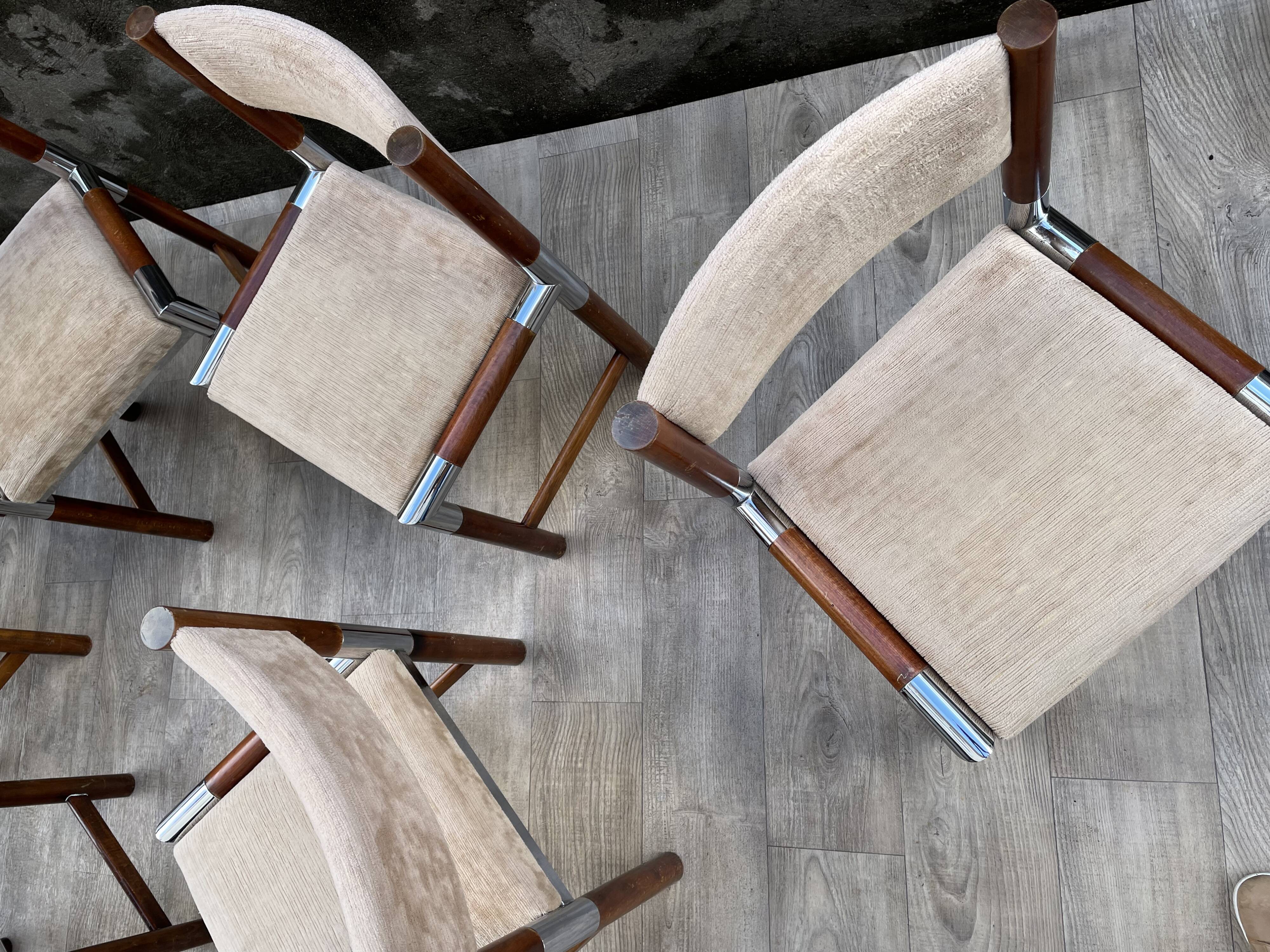6 vintage chairs in wood, metal and fabric