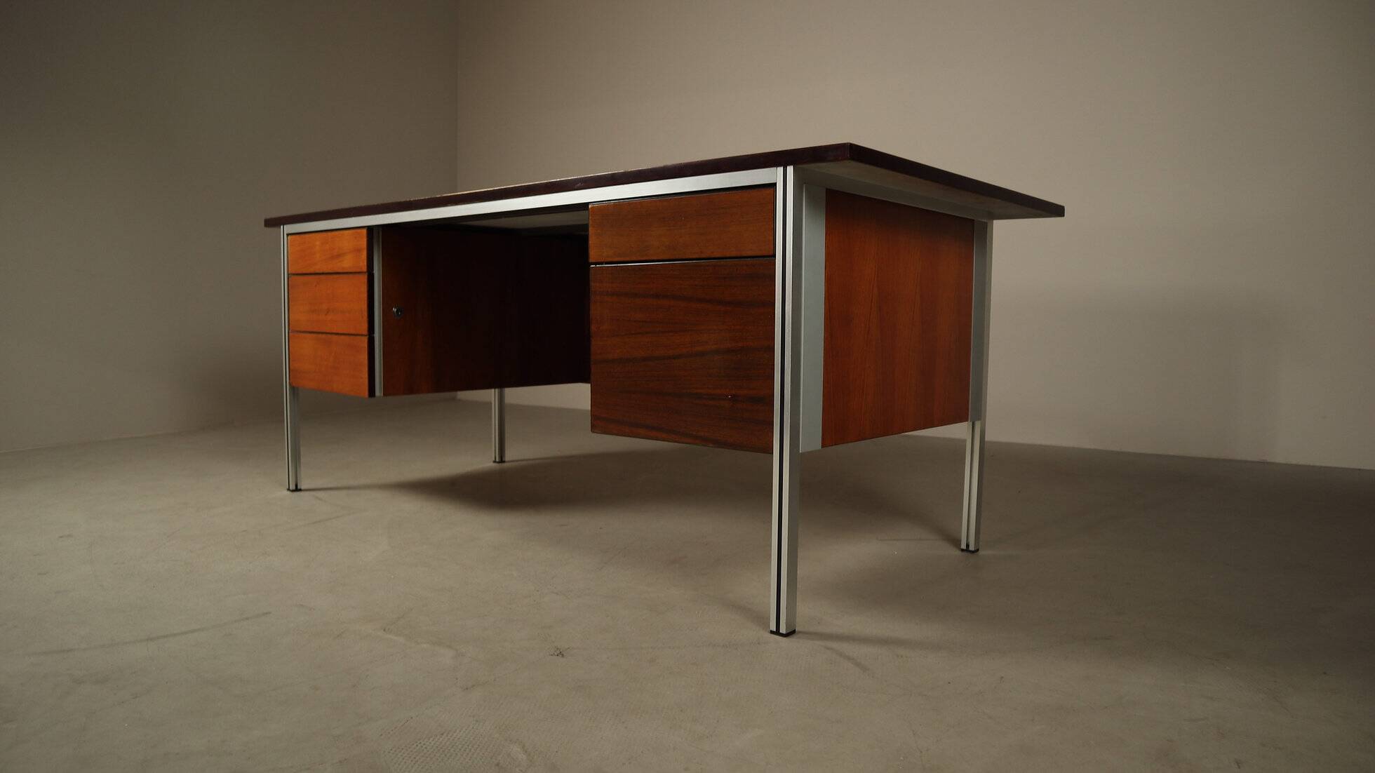 Executive desk by ORA Acciaio, produced in Italy during the 1970s.