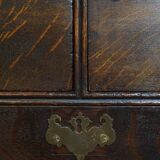 Early 18th century antique English oak chest of drawers with 5 drawers