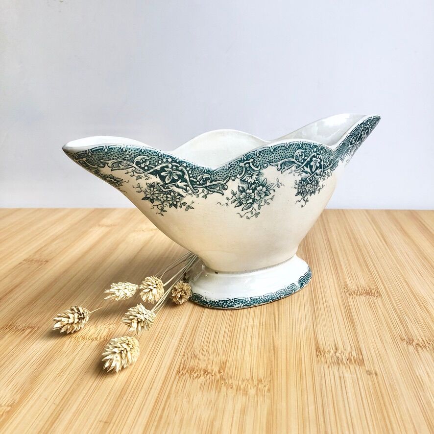 Saucière terre de fer 1900