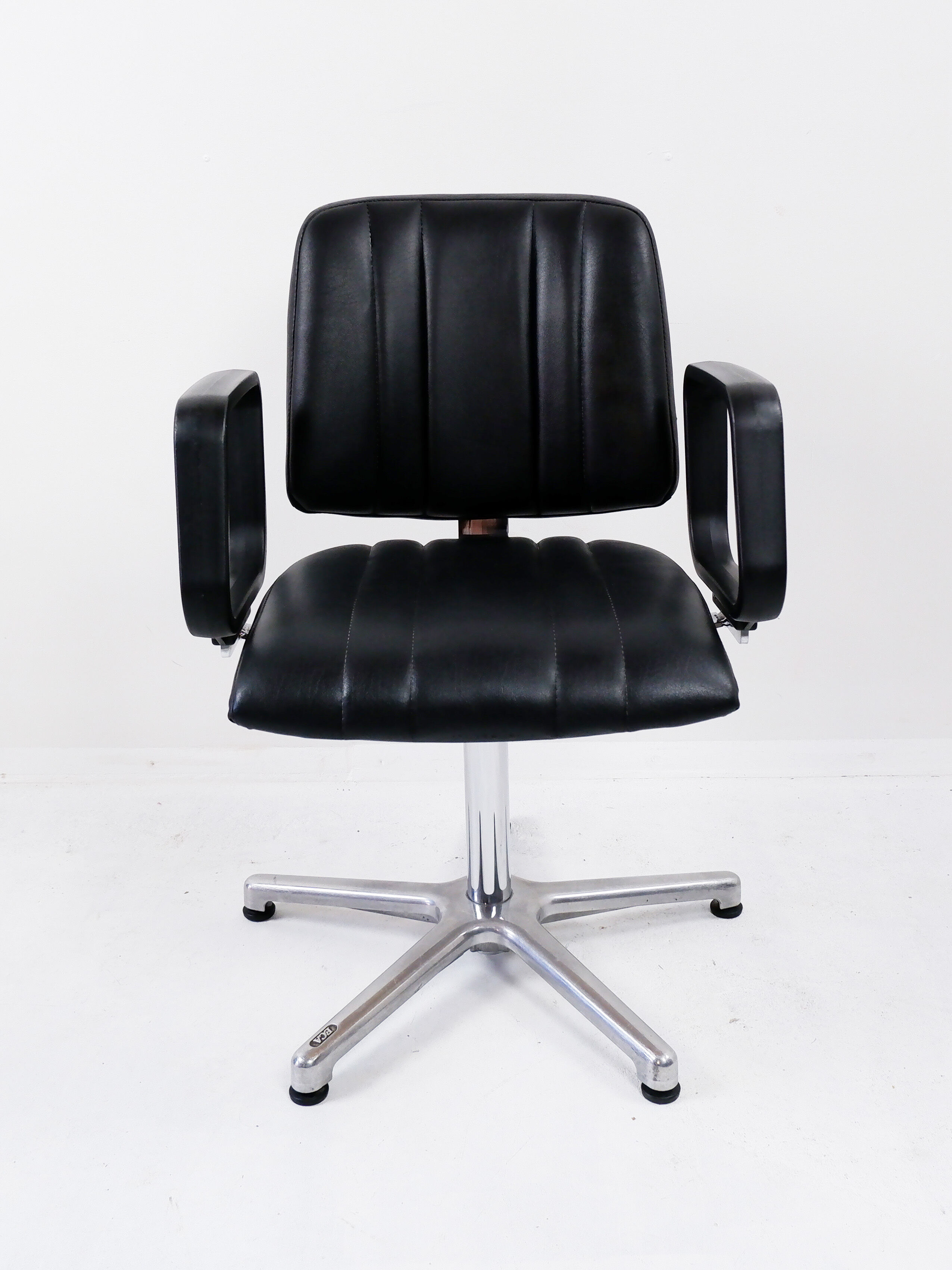 Eca vintage barber chair