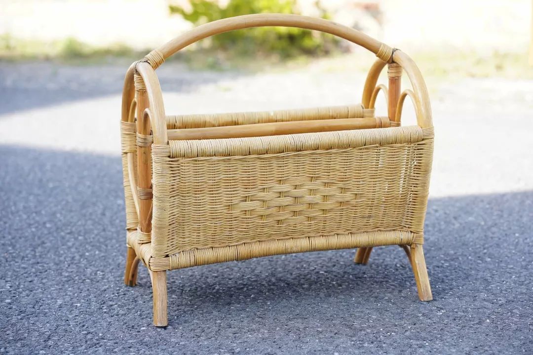 Bamboo rattan magazine holder