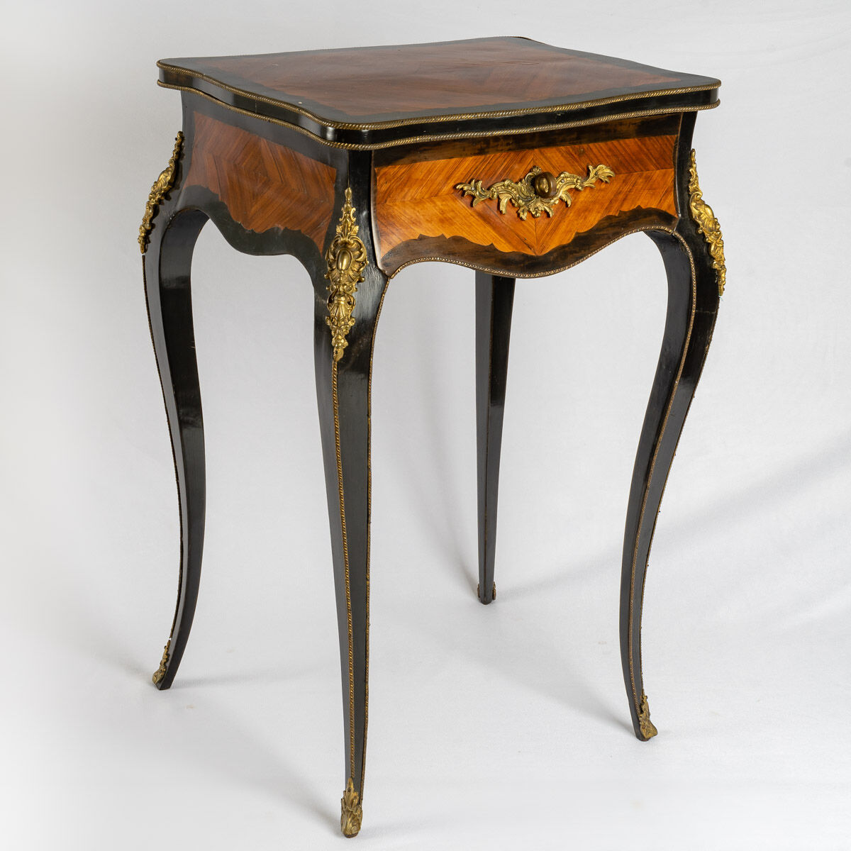 Blackened Natural Wood Worker - Rosewood Marquetry - Louis XV Style - Period: XIXth