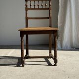 Chaise classique ancienne en bois et cannage