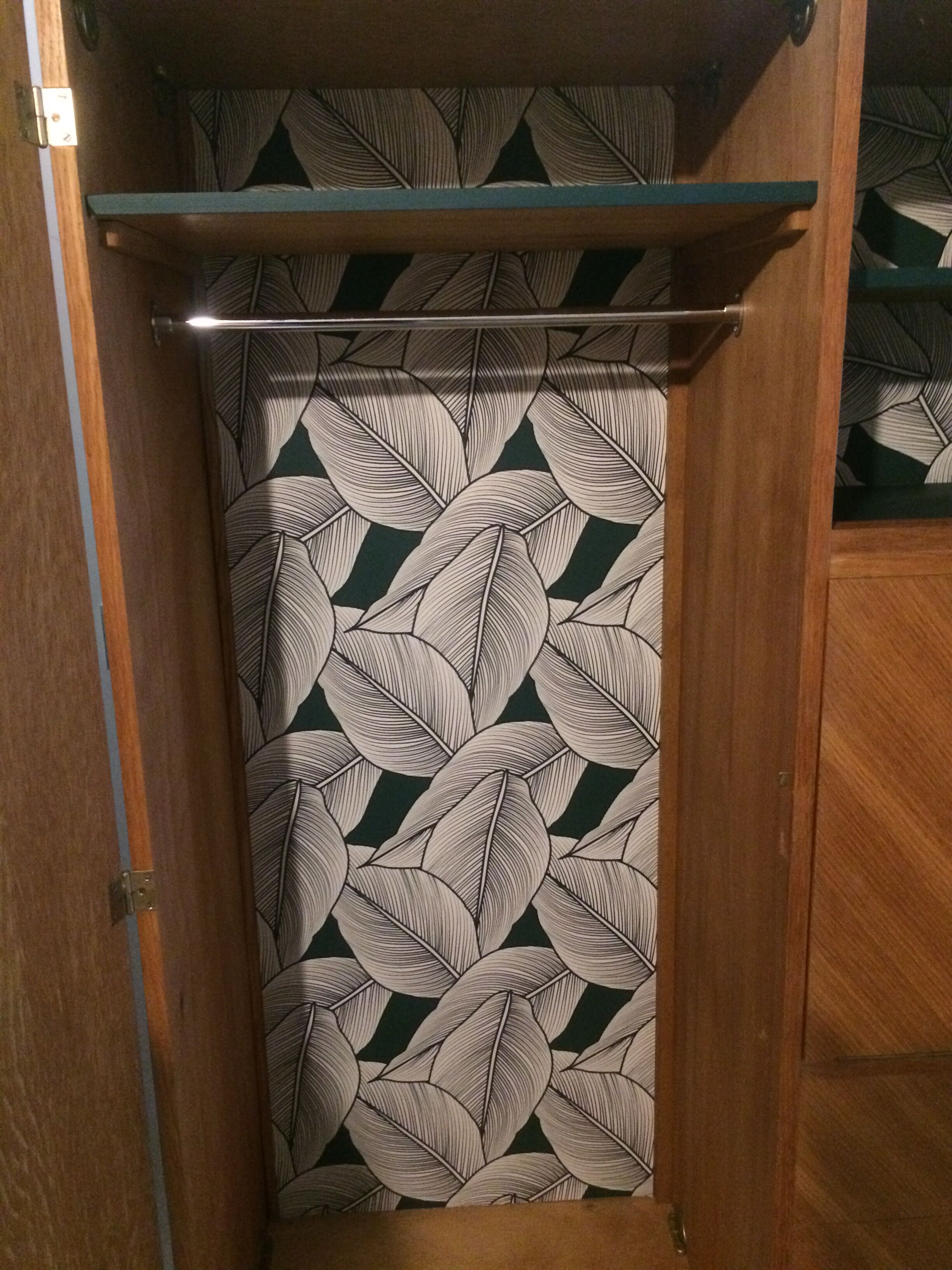 Secrétaire armoire bois en chevrons