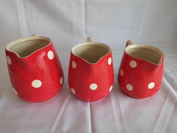 Lot de 3 pichets faïence