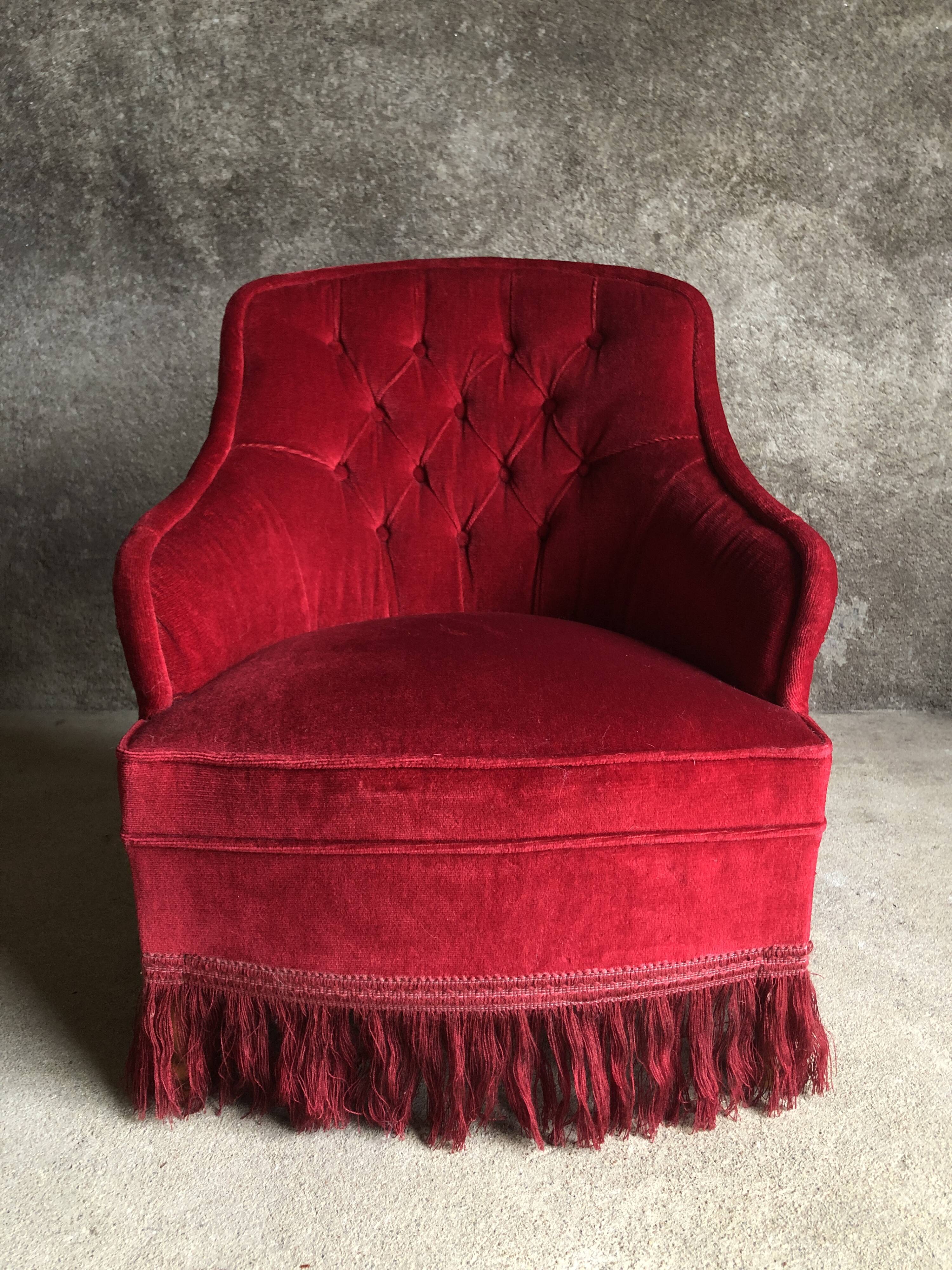 Red velvet toad armchair