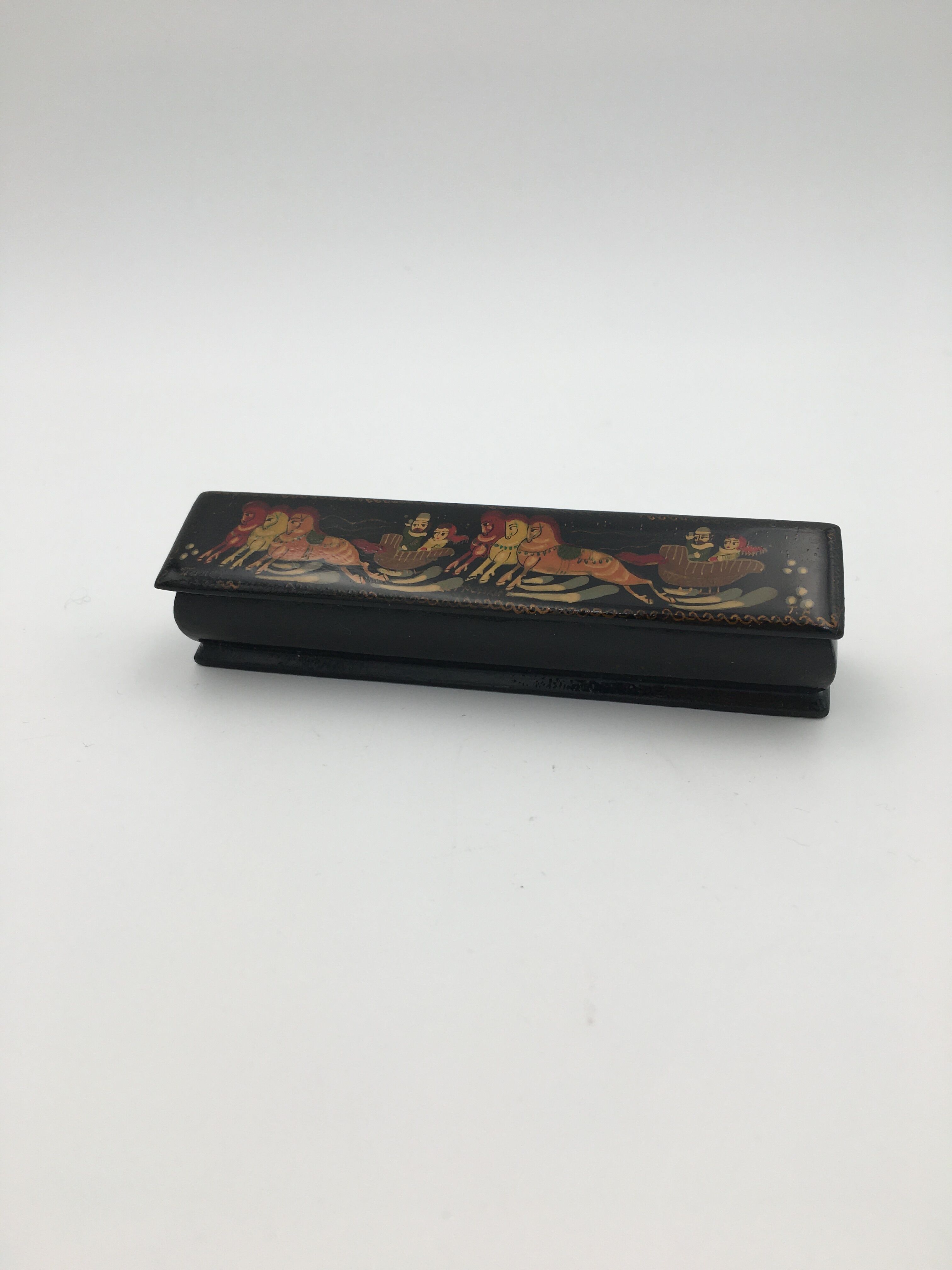 Russian papier-mâché, black, troika decoration, signed - 20th century