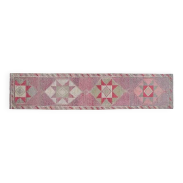 Tapis de couloir vintage turc fait main en laine et coton violet, années 1970