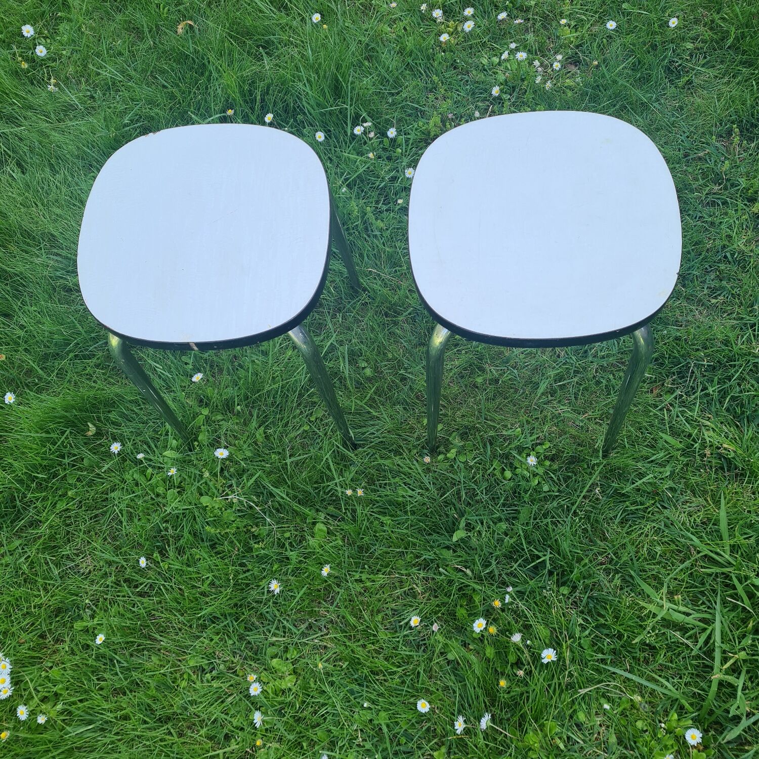 Set of 2 formica stools