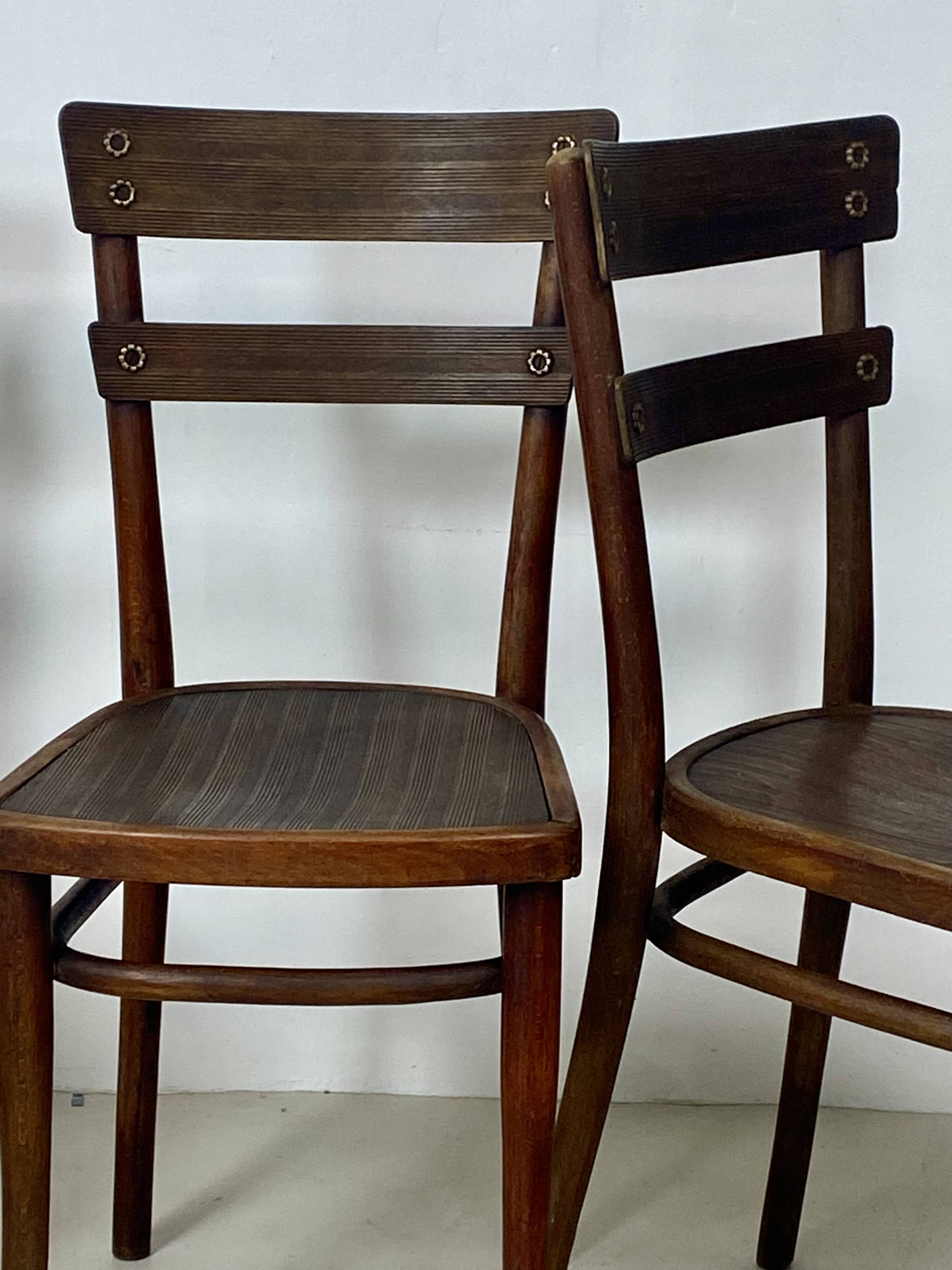 Set of 4 Thonet beech chairs – Model no. 651