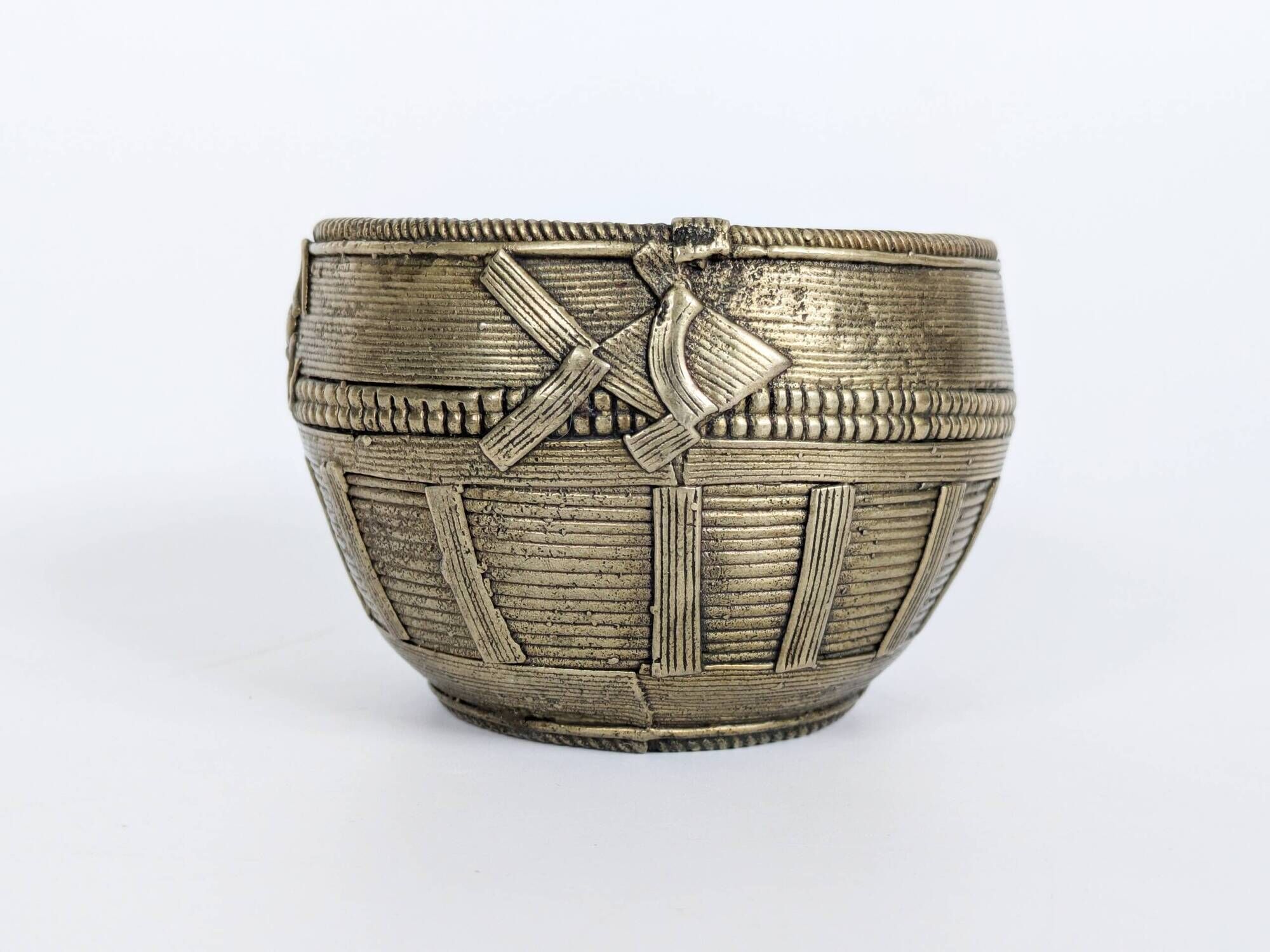 Vintage Brass Bowl Fish Scorpion Woven Texture