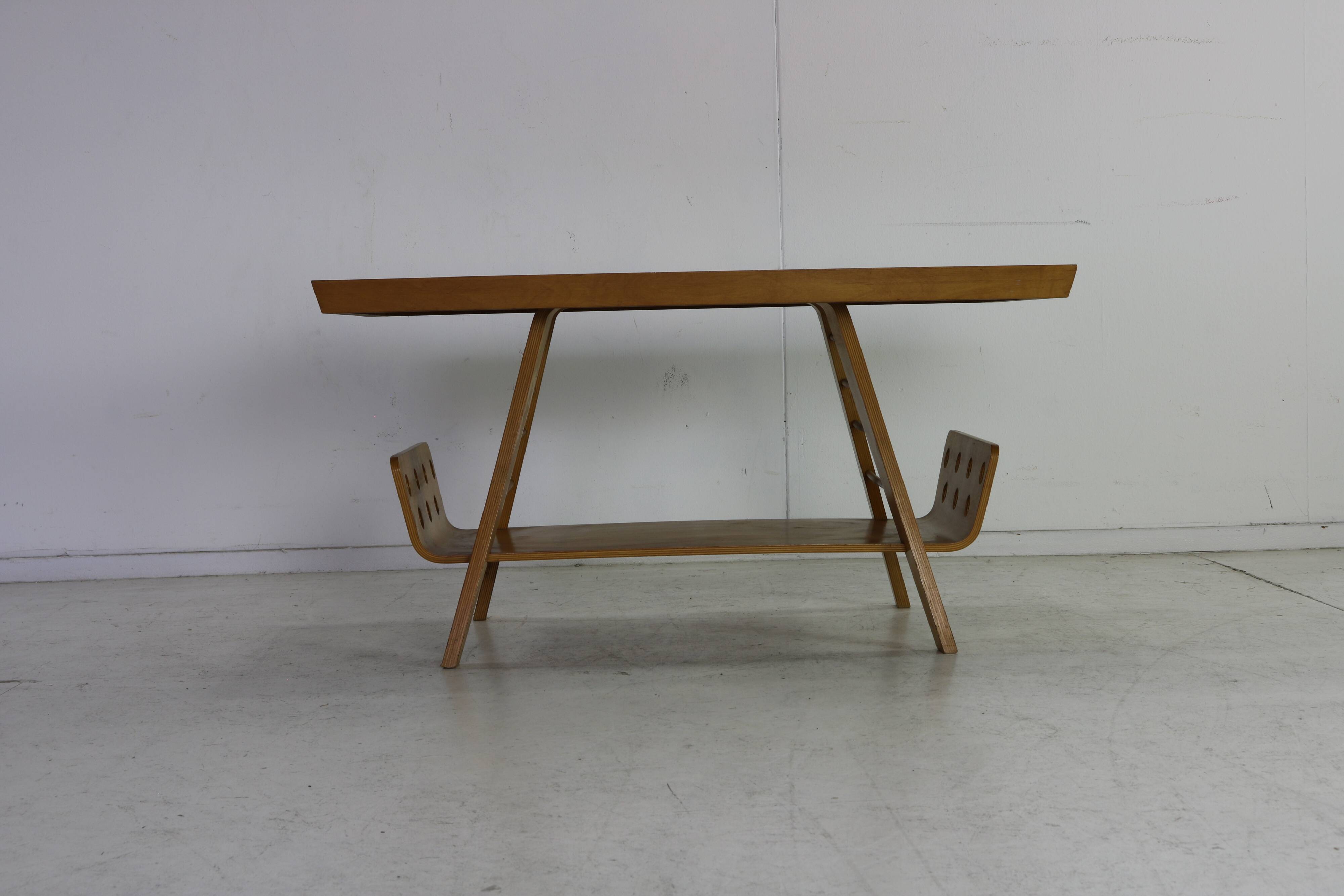 Dutch design birchwood coffee table by Wilhelm Lutjens for Den Boer Gouda