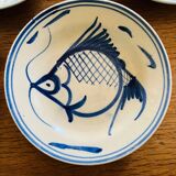 Earthenware plates with carp pattern