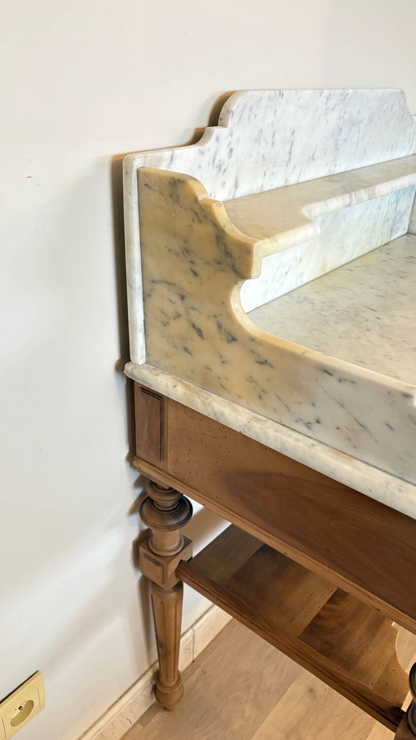 Console or dressing table in solid oak.