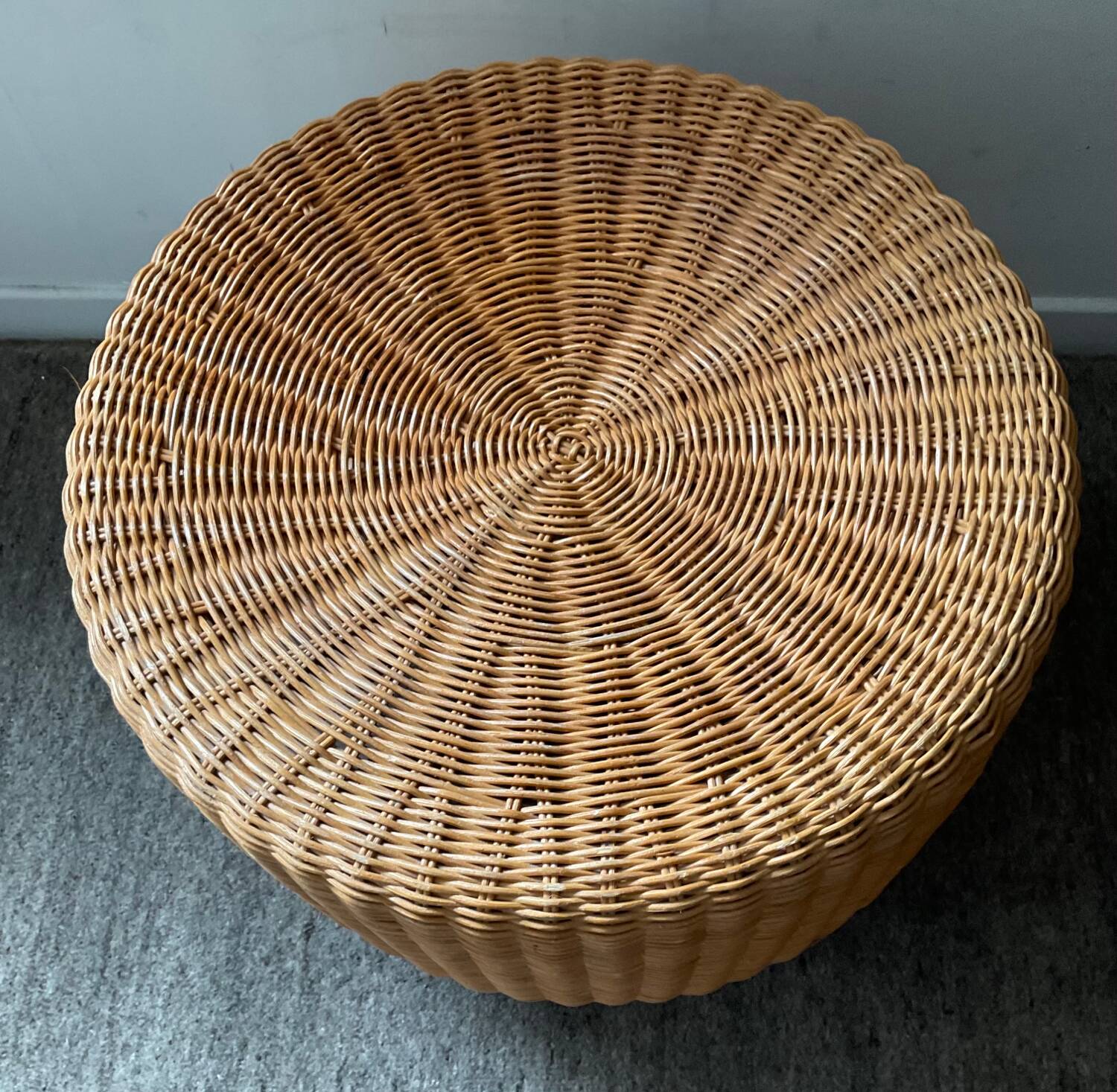 Vintage wicker pouf