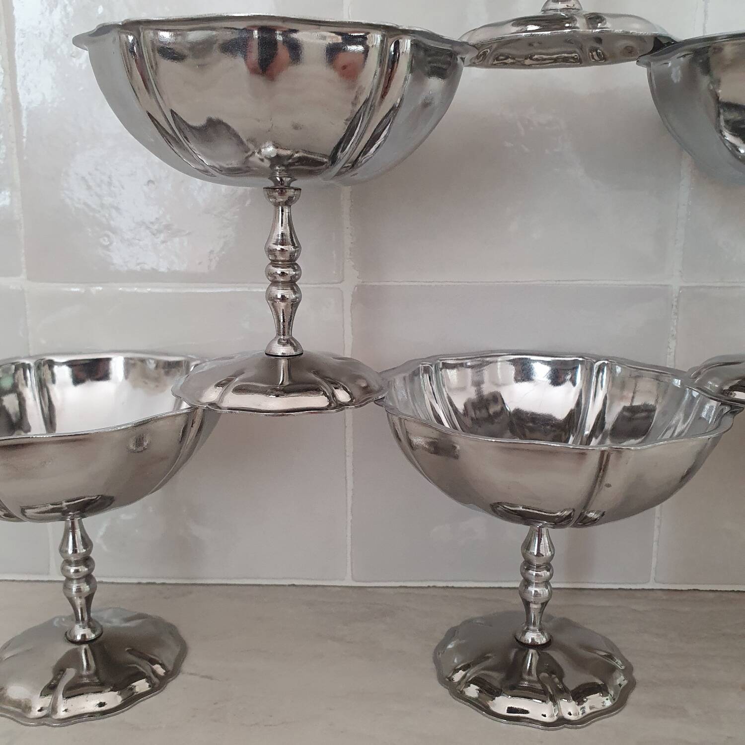 6 Coupes à dessert en inox