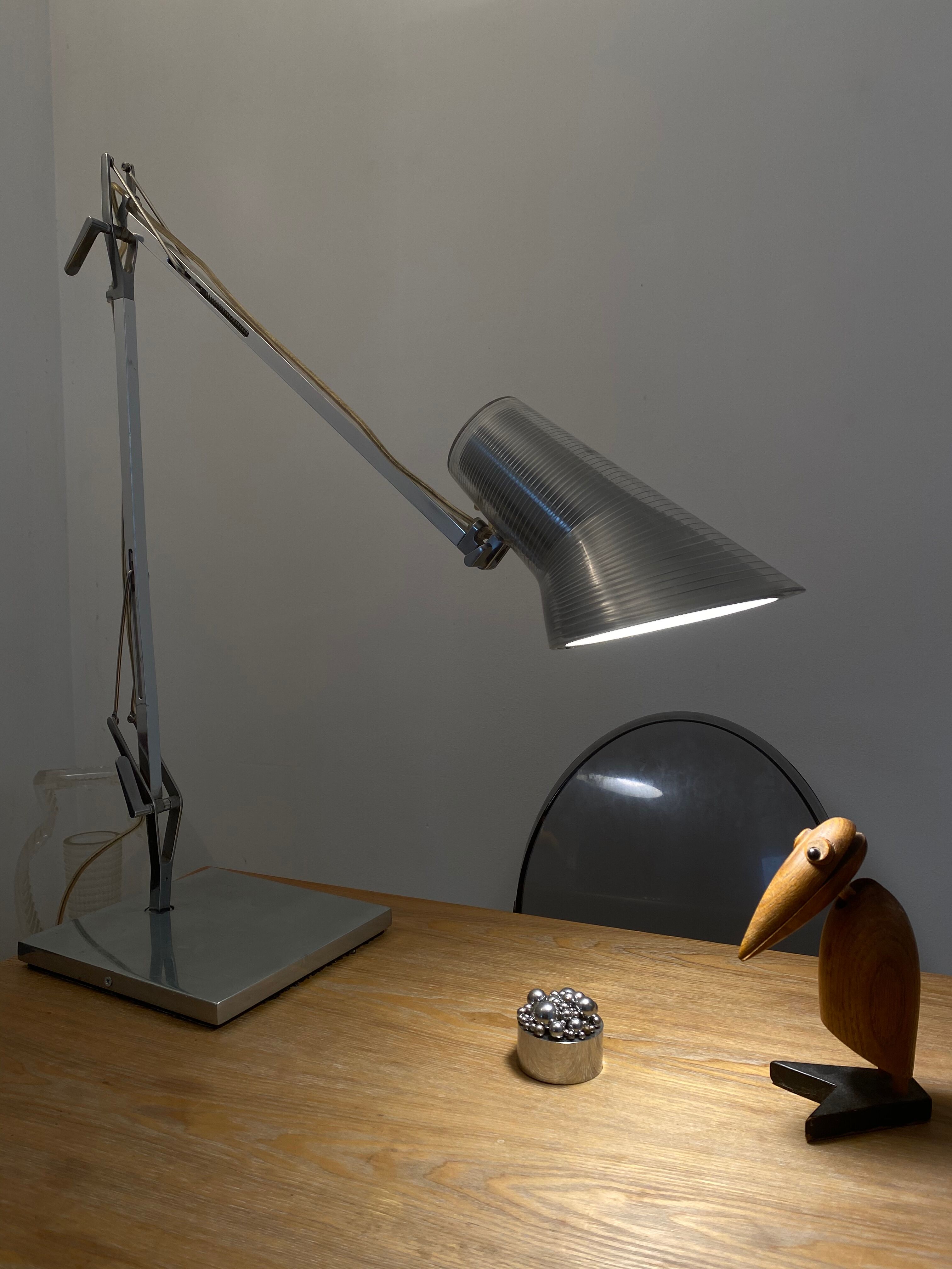 Kelvin T Flos design Antonio Citterio chrome aluminium desk lamp