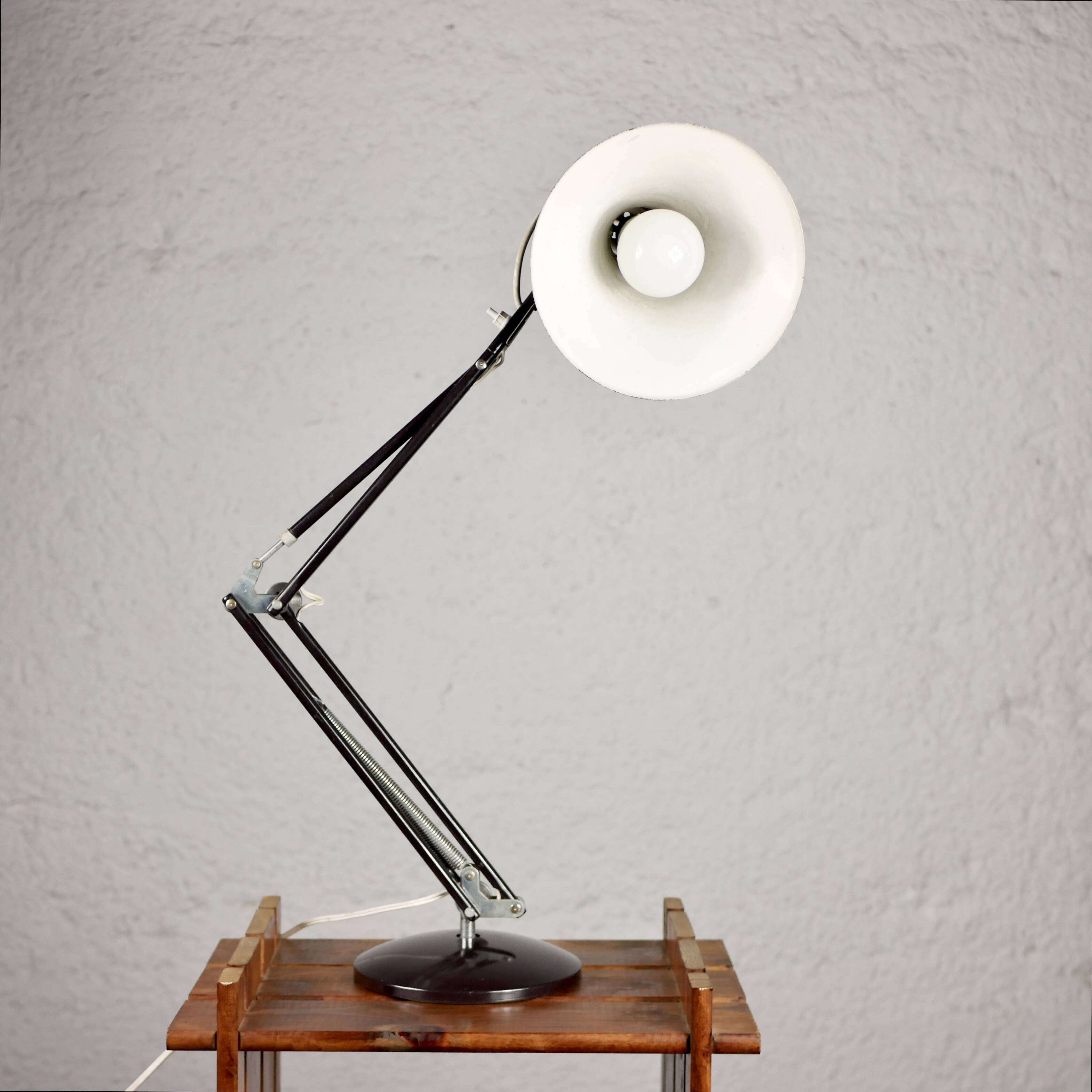 Articulated desk lamp from the 70s
