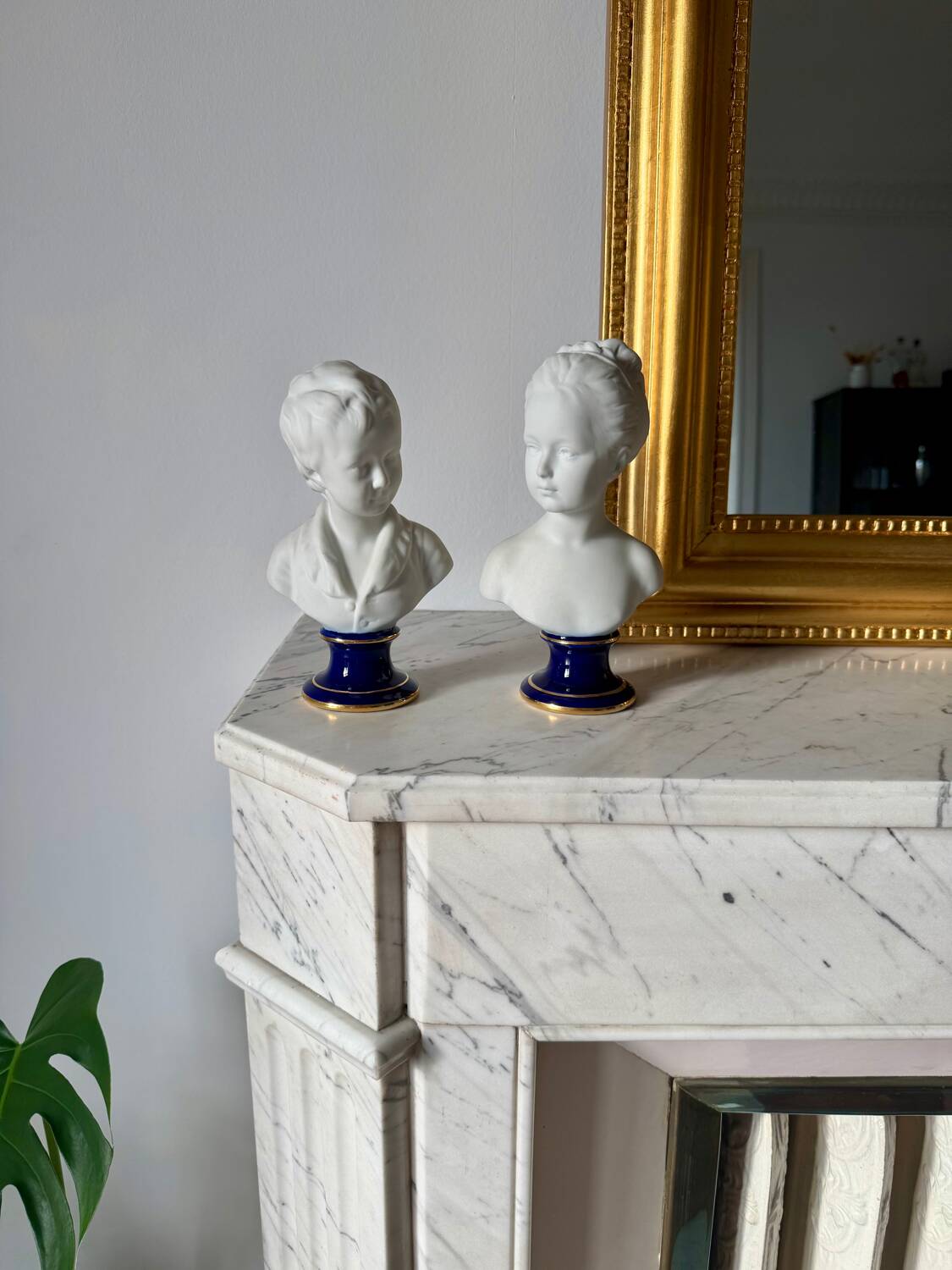 Louise porcelain busts