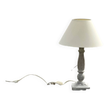 Pied de lampe à poser en bois patiné