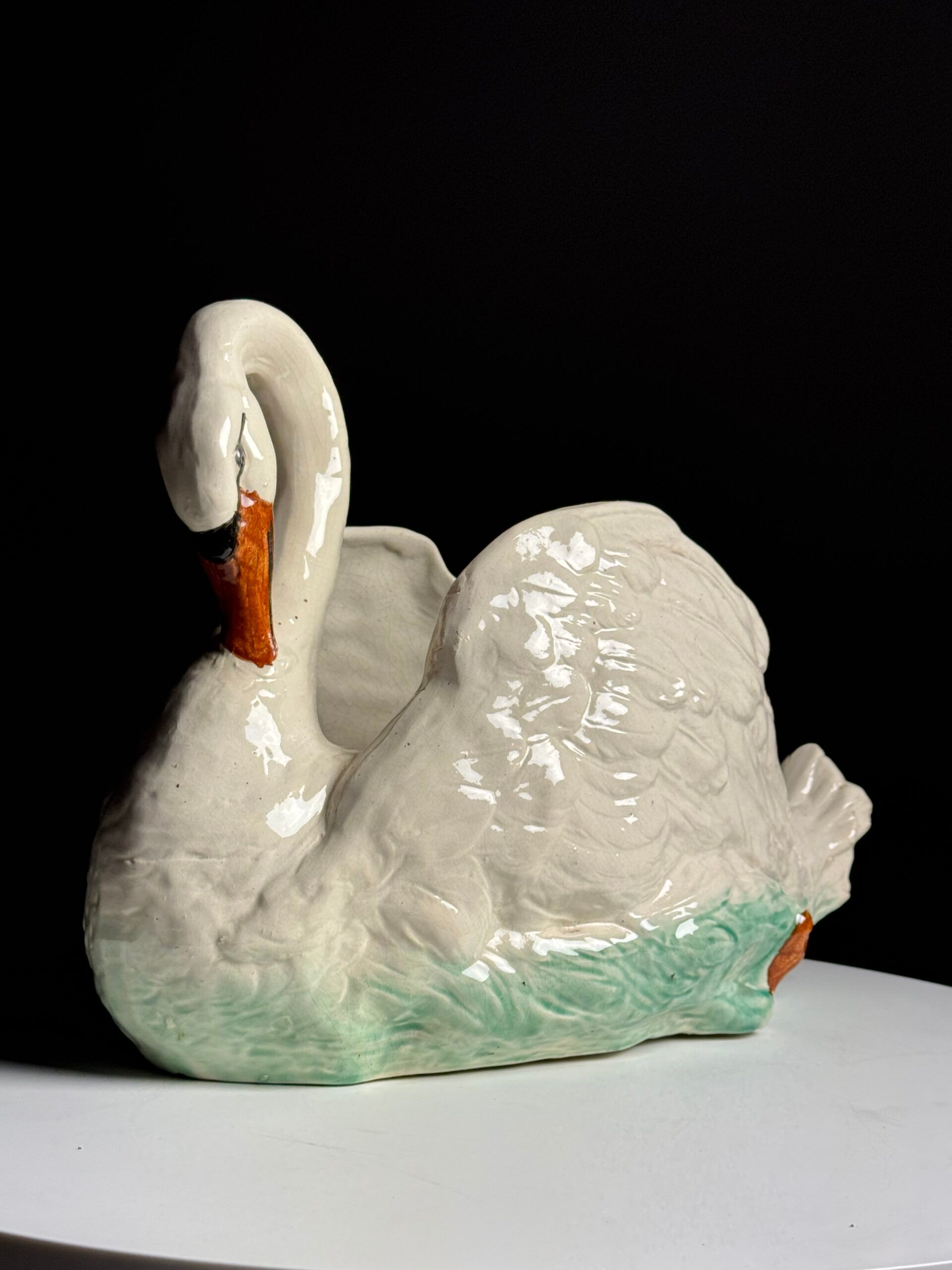Champagne cooler vase swan vintage
