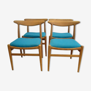 Set of 4 W2 chairs by Hans Wegner