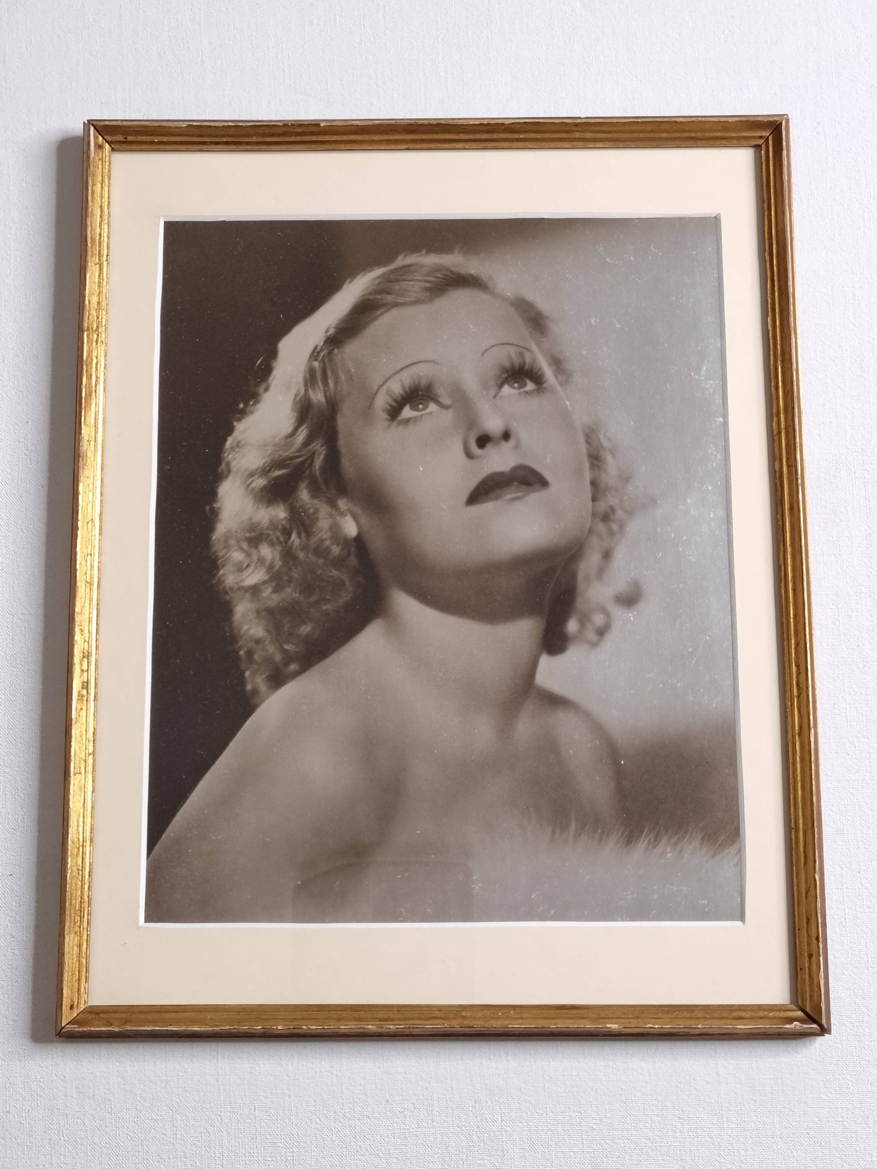 Portrait of Lilian Harvey – Framed glossy print, 1930