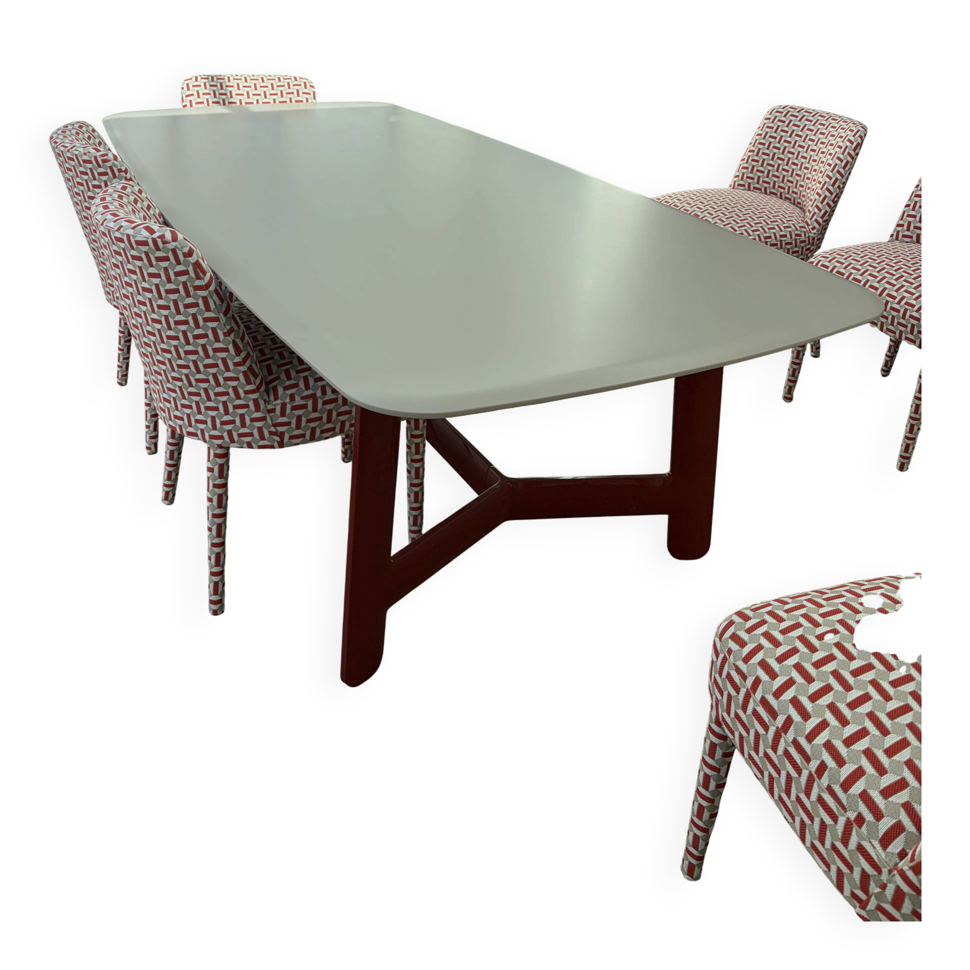 Table design Alex by Charles Ellade with or without its 6 chairs.