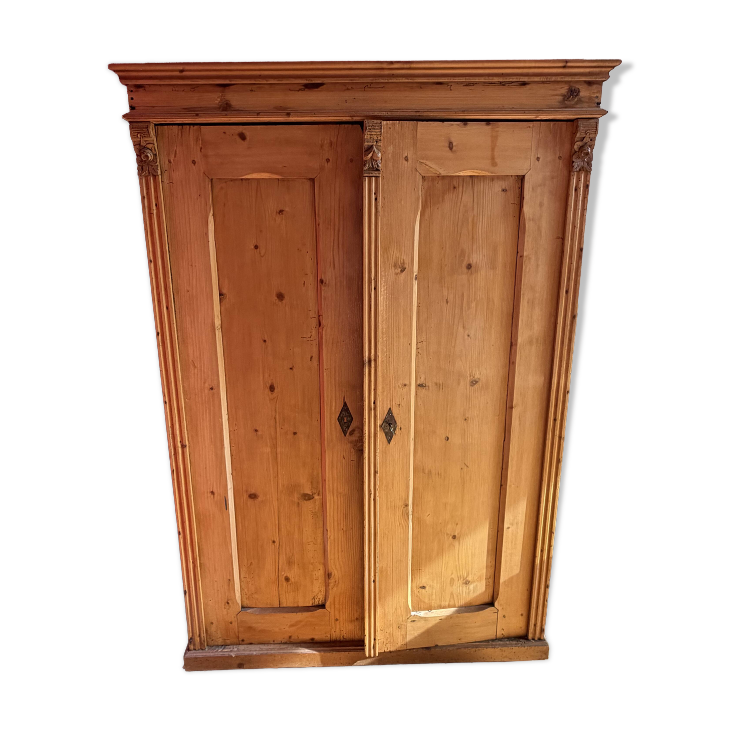 Armoire 2 portes en pin massif, XIXe siècle