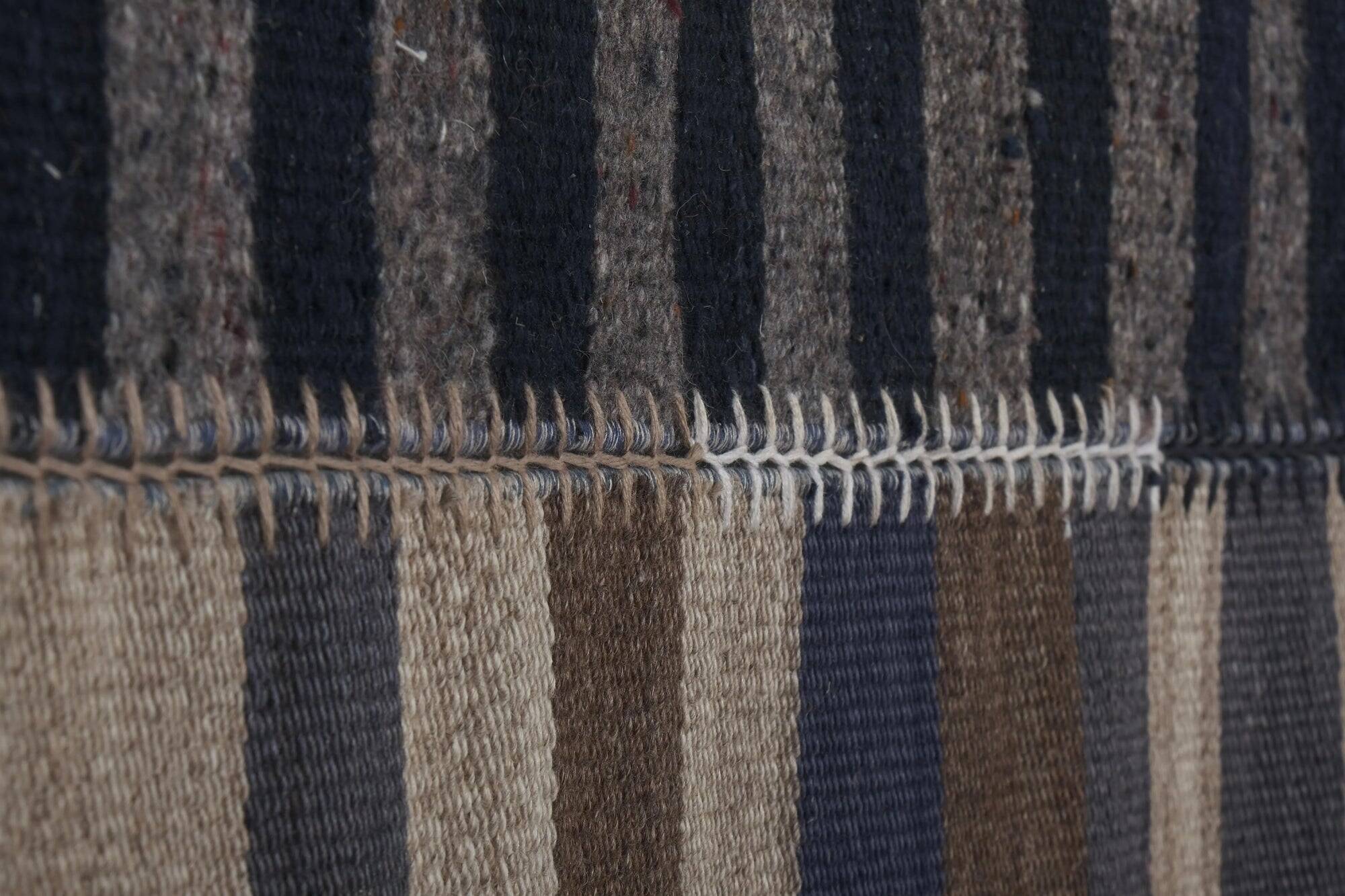 Vintage Turkish kilim, handwoven, 287x330 cm.