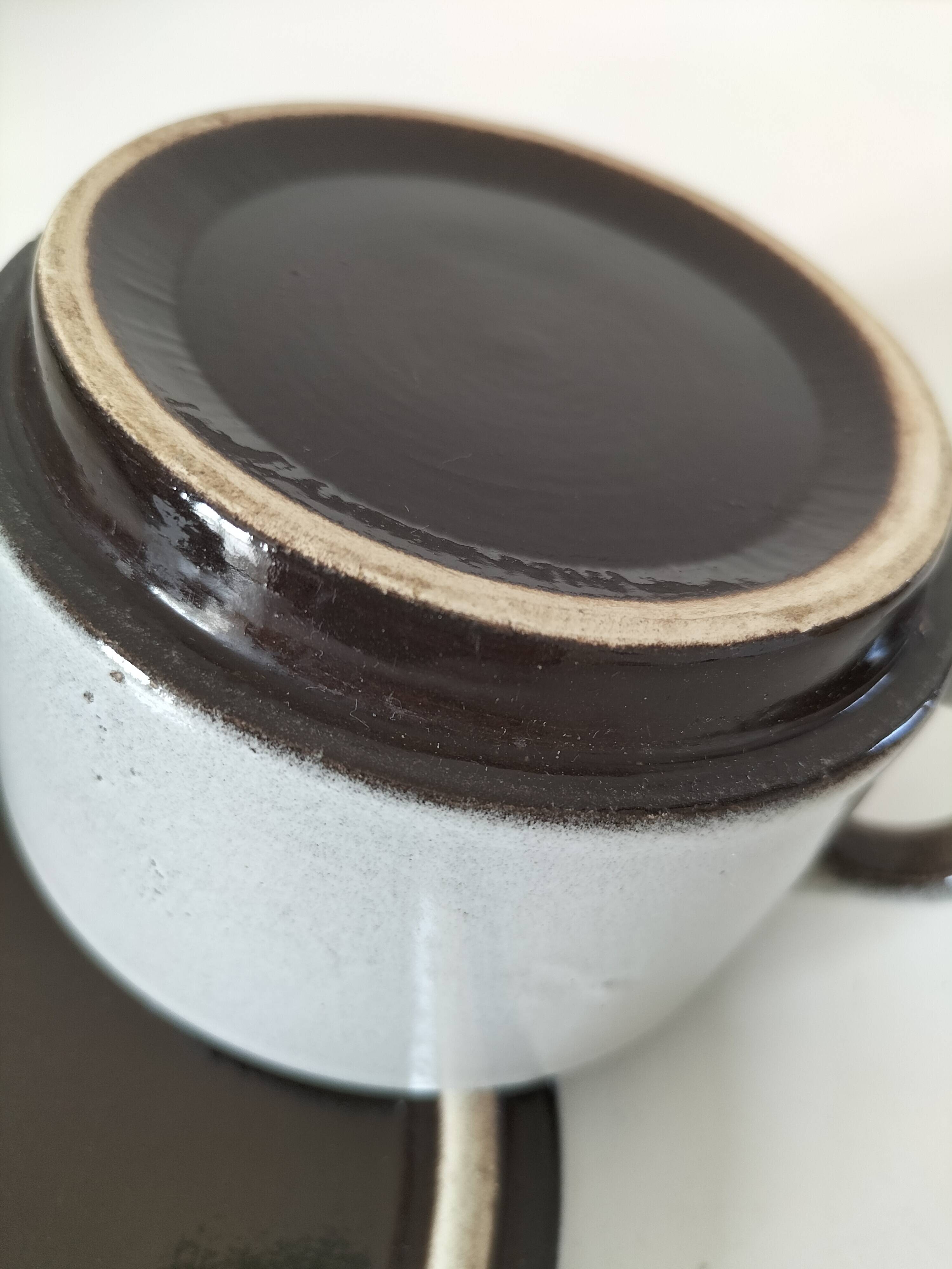 Two-tone stoneware breakfast mug