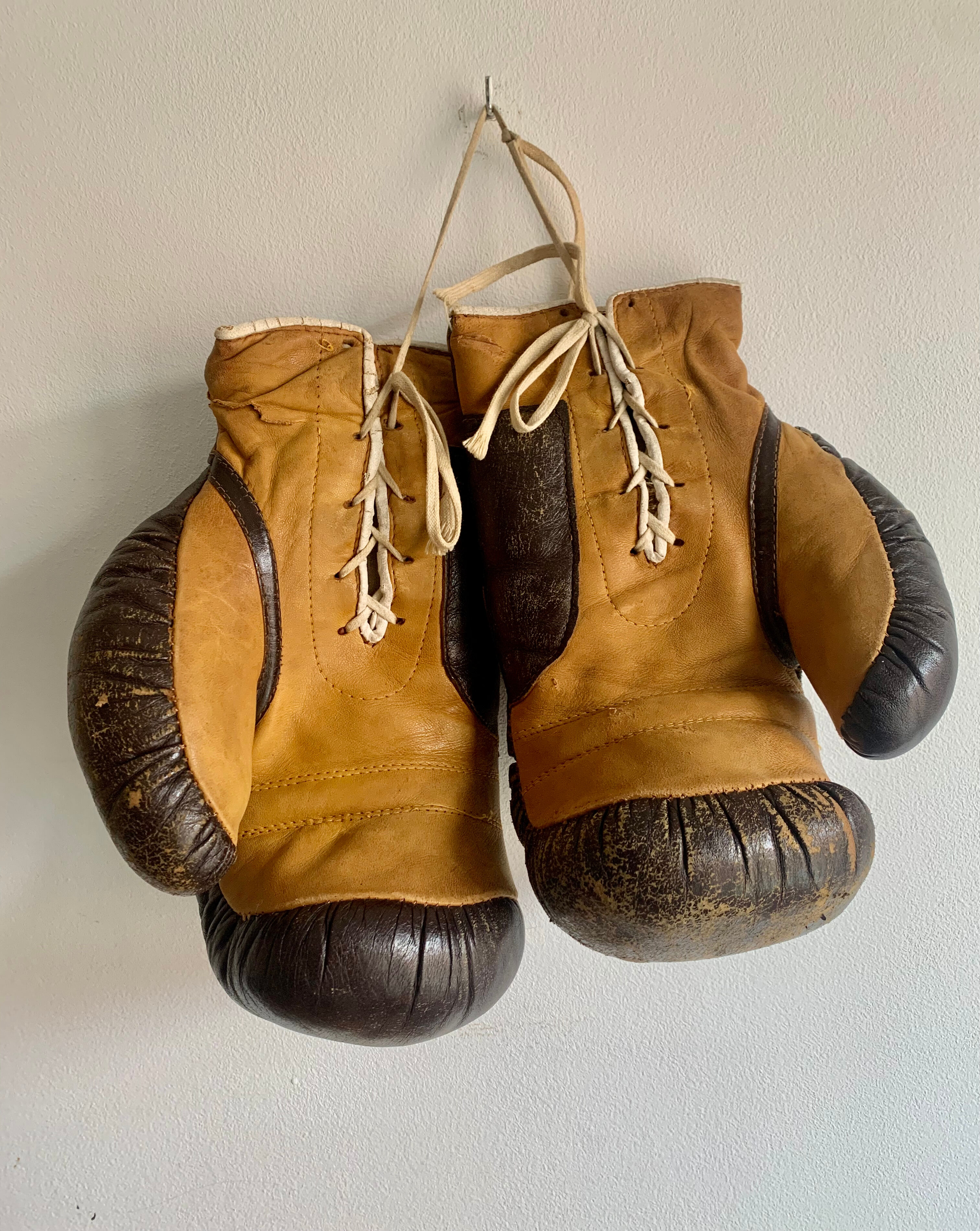 Boxing gloves, 1960s