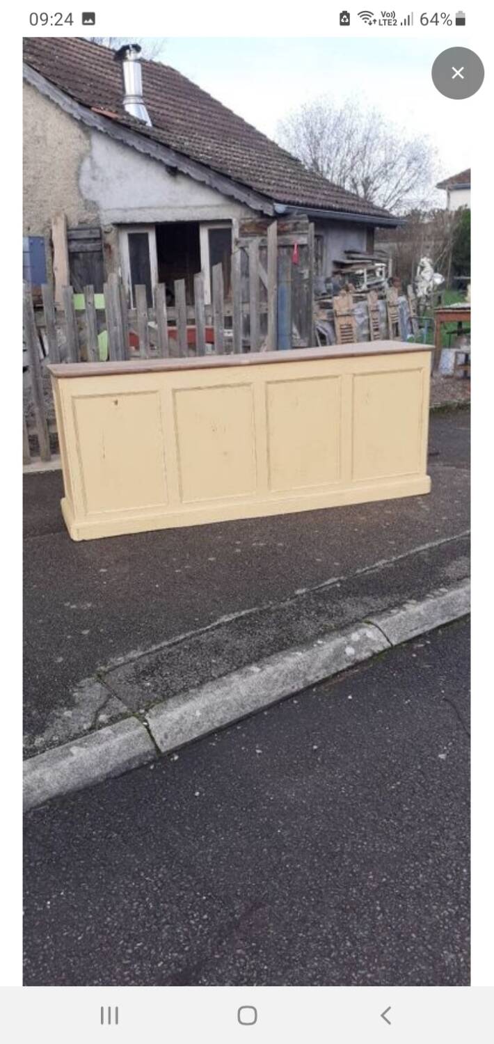 Counter trade furniture